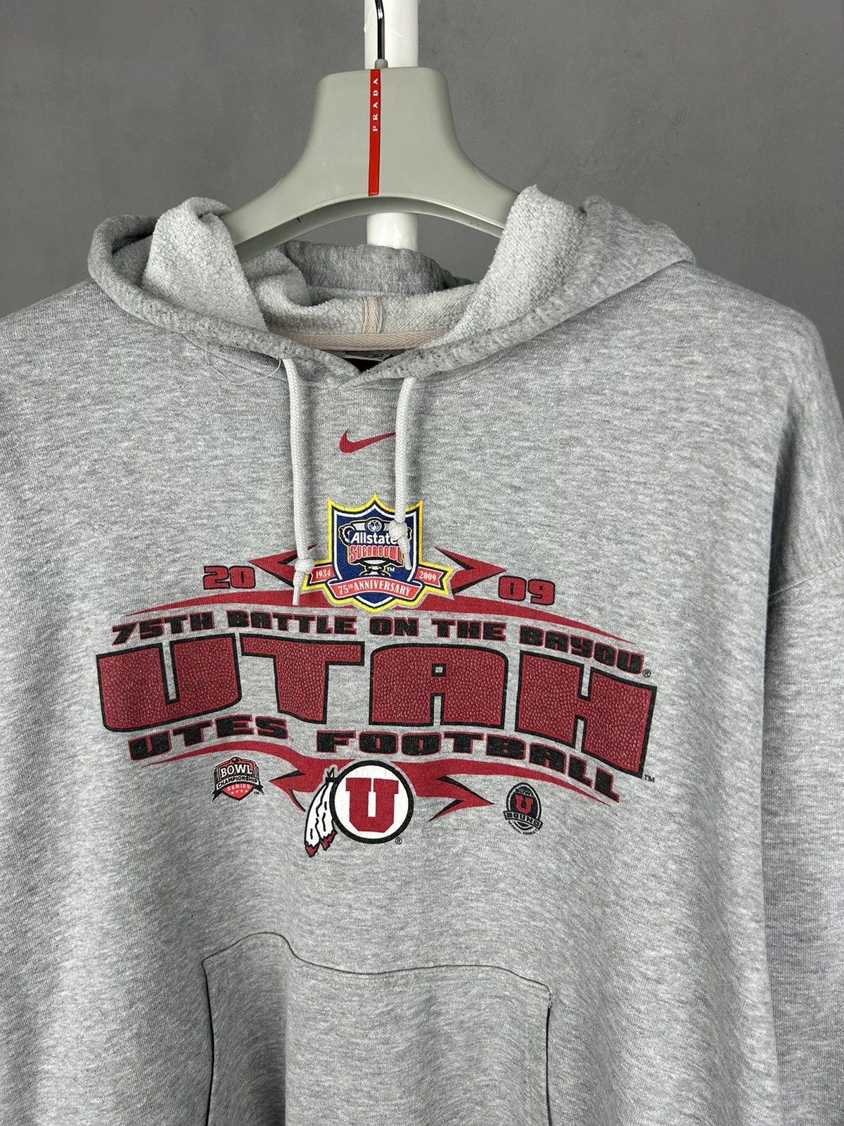 Nike Nike Utah Utes Football 2009 Sugar Bowl Hoodie Size L Size US L / EU 52-54 / 3 - 3 Thumbnail