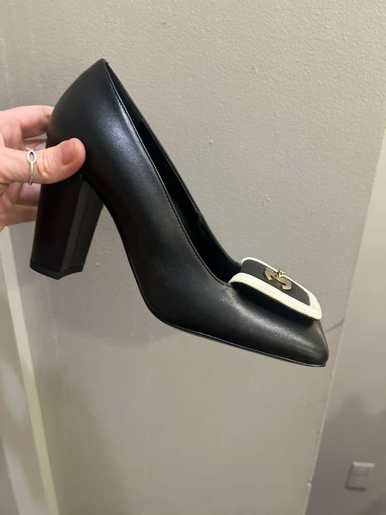 Chanel os11x0426 Square-Toe Block Heel Pumps in Black Size US 8 / IT 38 - 1 Thumbnail