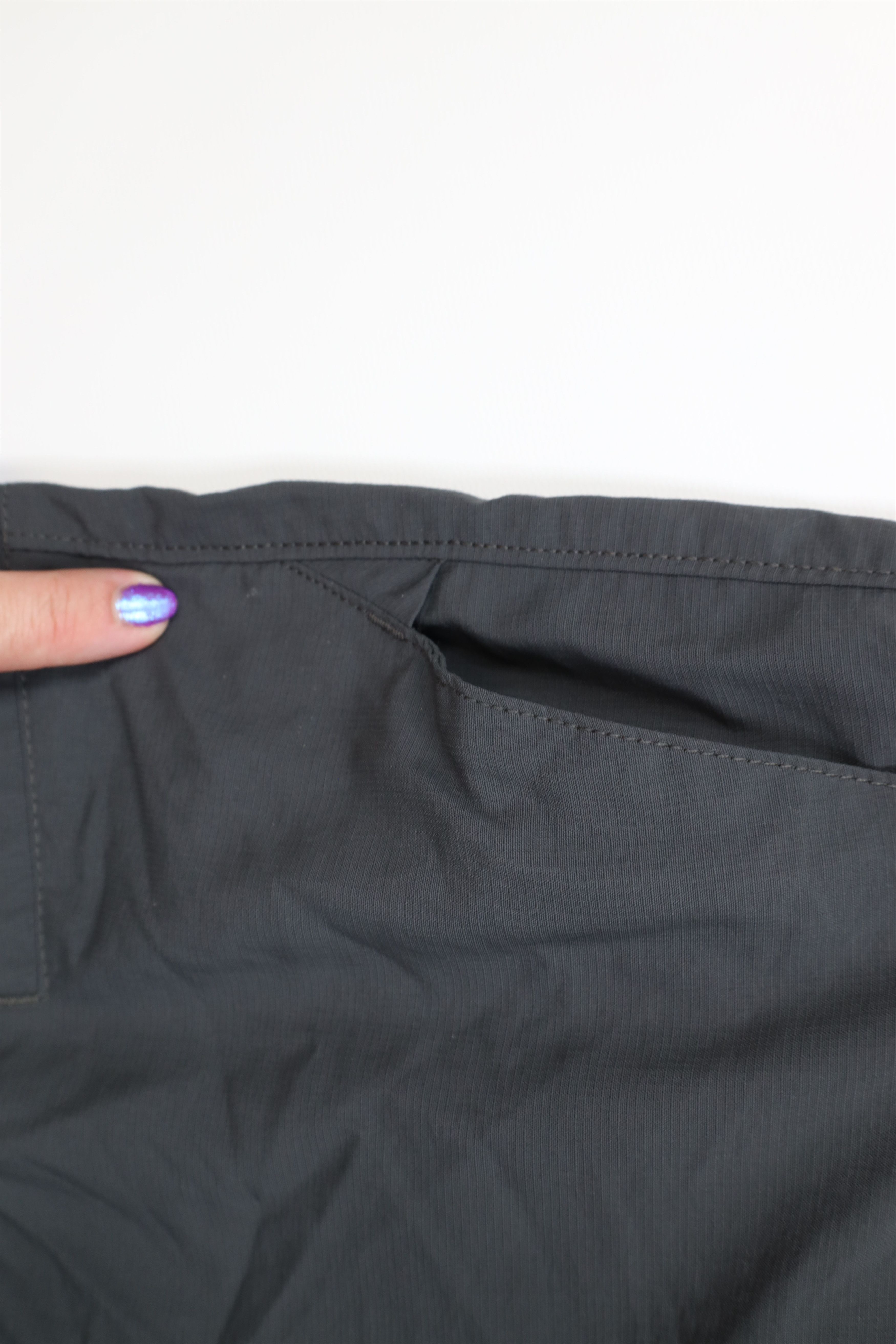 The North Face The North Face Spell Out Outdoor Hiking Trekking Shorts Gray Size US 32 / EU 48 - 8 Thumbnail