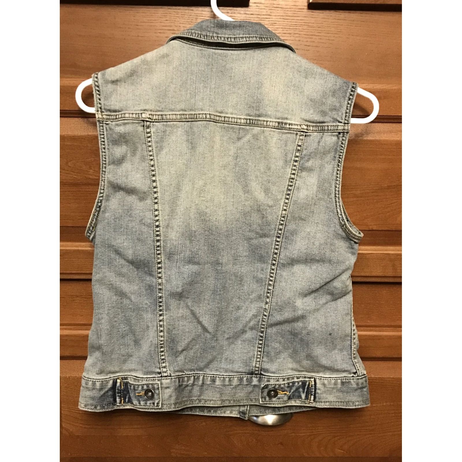 Merona Merona Womens Vest Denim Button Up Pockets Blue 872 Medium Vest Adults Womens Men? Size 32" / US 10 / IT 46 - 2 Thumbnail