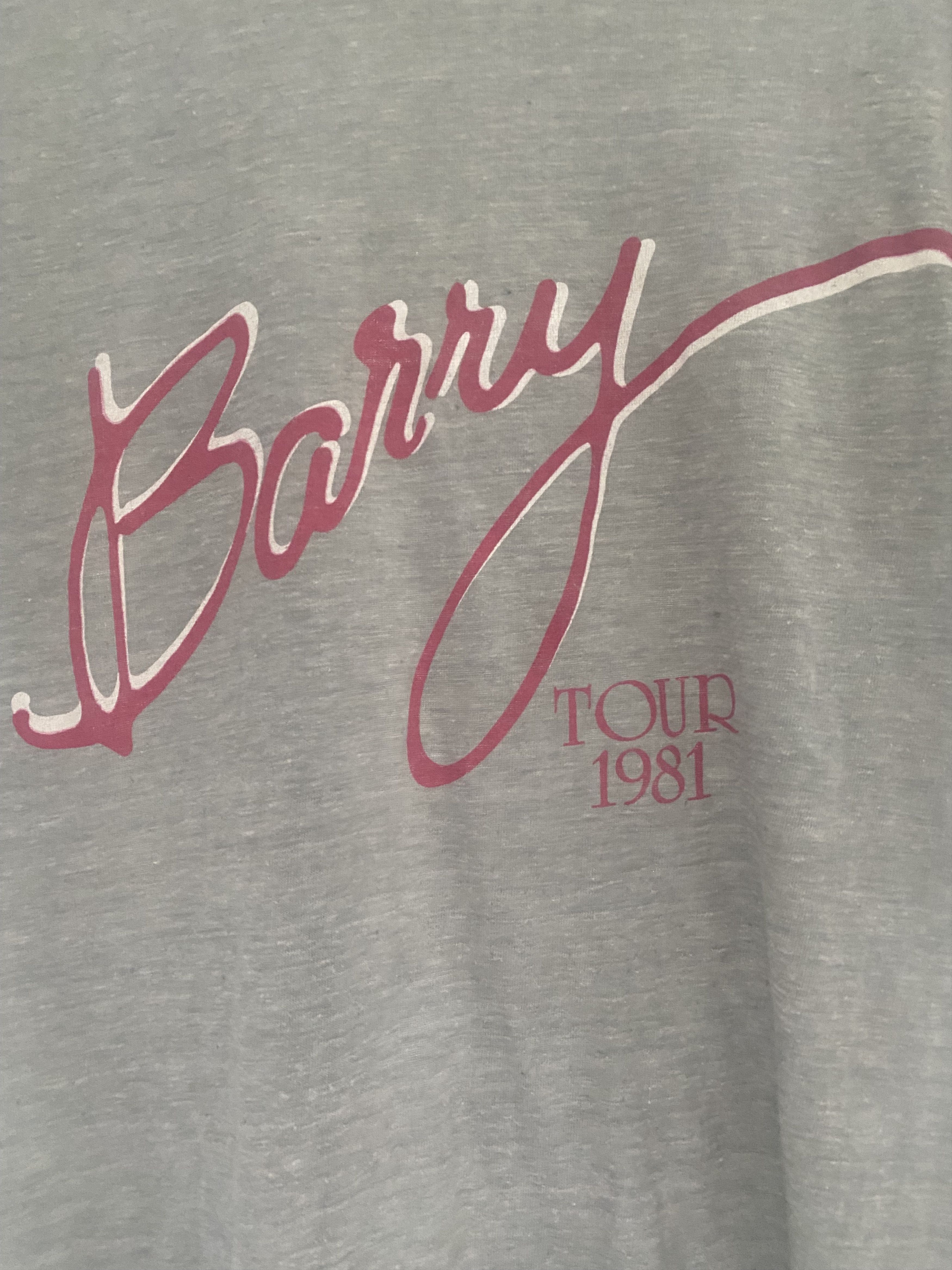 Vintage 1981 Barry Manilow Tour Tee Size US S / EU 44-46 / 1 - 2 Thumbnail