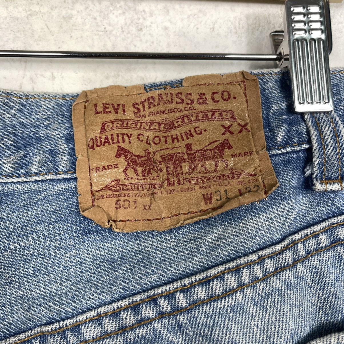Levi's Vintage 90s Levis 501xx Button Fly Distressed Denim W31 Size US 31 - 16 Thumbnail