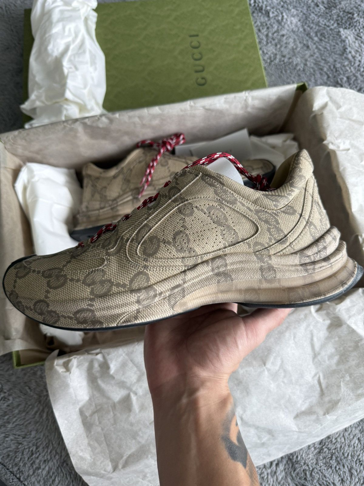 Gucci Gucci Run Sneaker Beige Ebony Monogram Size 9 US Size US 9 / EU 42 - 3 Thumbnail