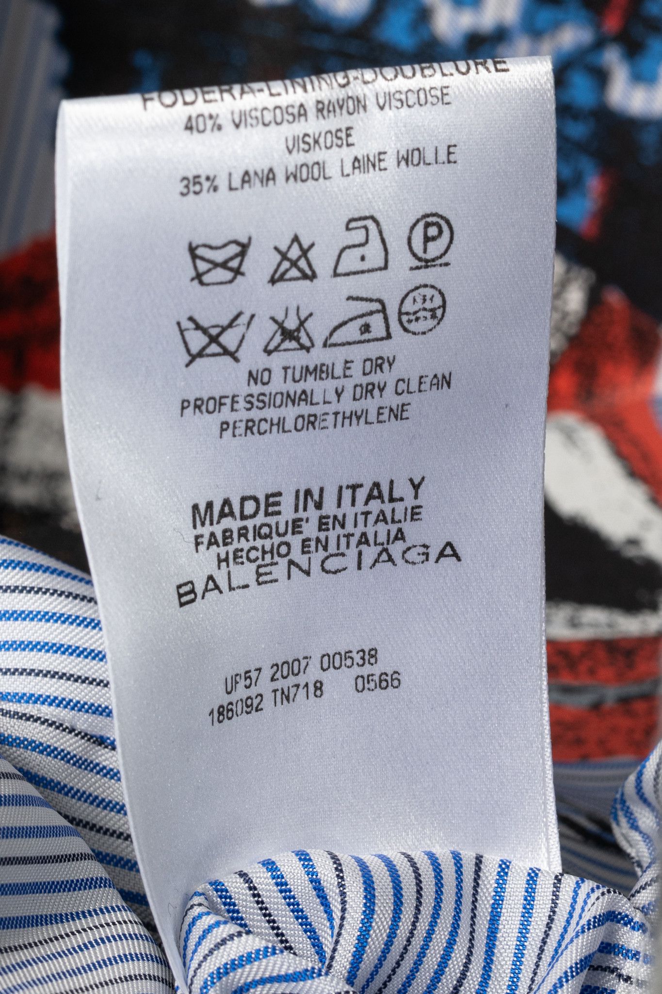 Balenciaga Balenciaga AW07 Pinstripe Wool-Flannel Velvet-Lapel Blazer Size XL / US 12-14 / IT 48-50 - 12 Thumbnail