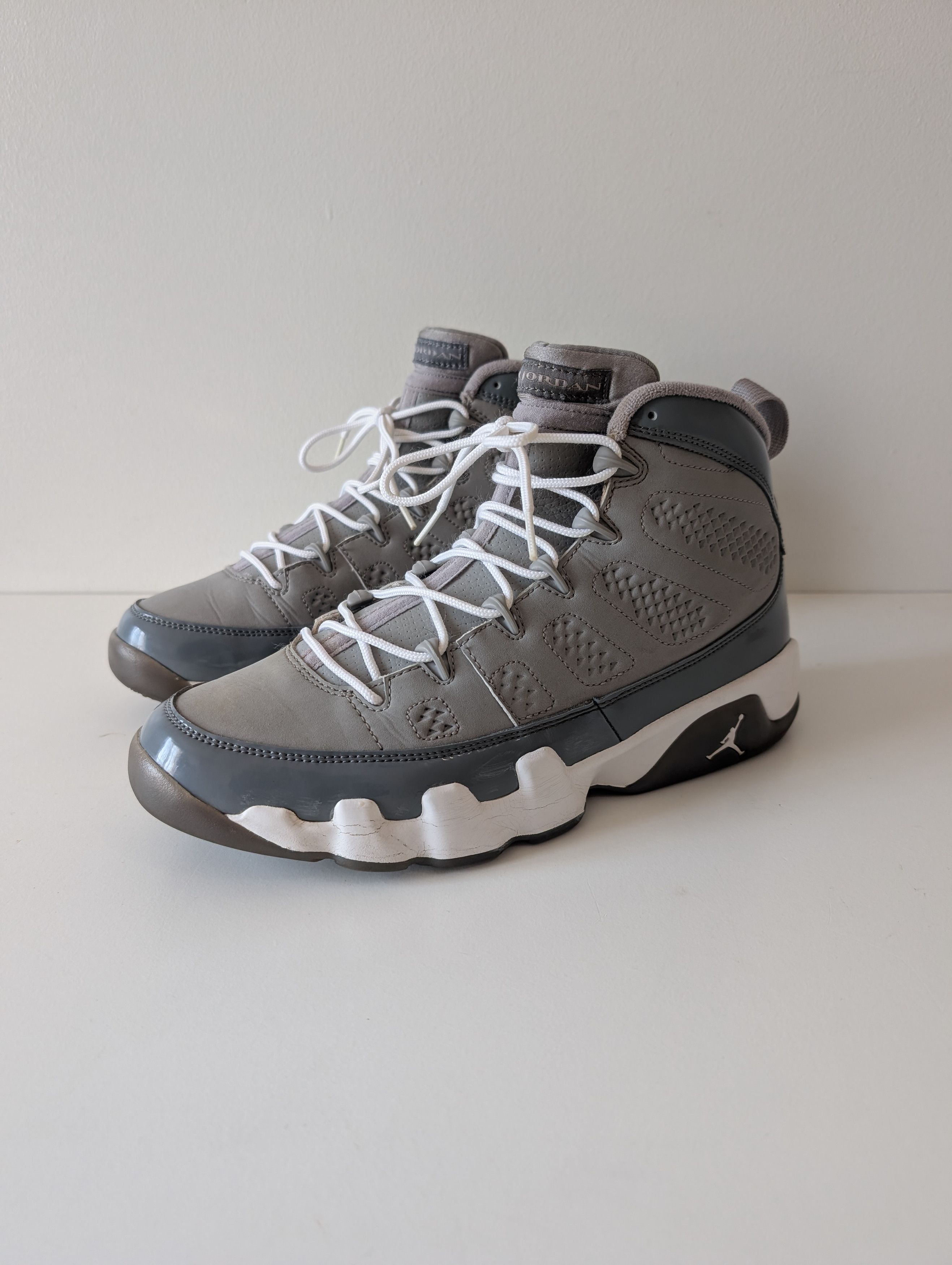 Nike Jordan 9 Retro Cool Grey Medium Grey White Size US 8 / EU 41 - 1 Thumbnail