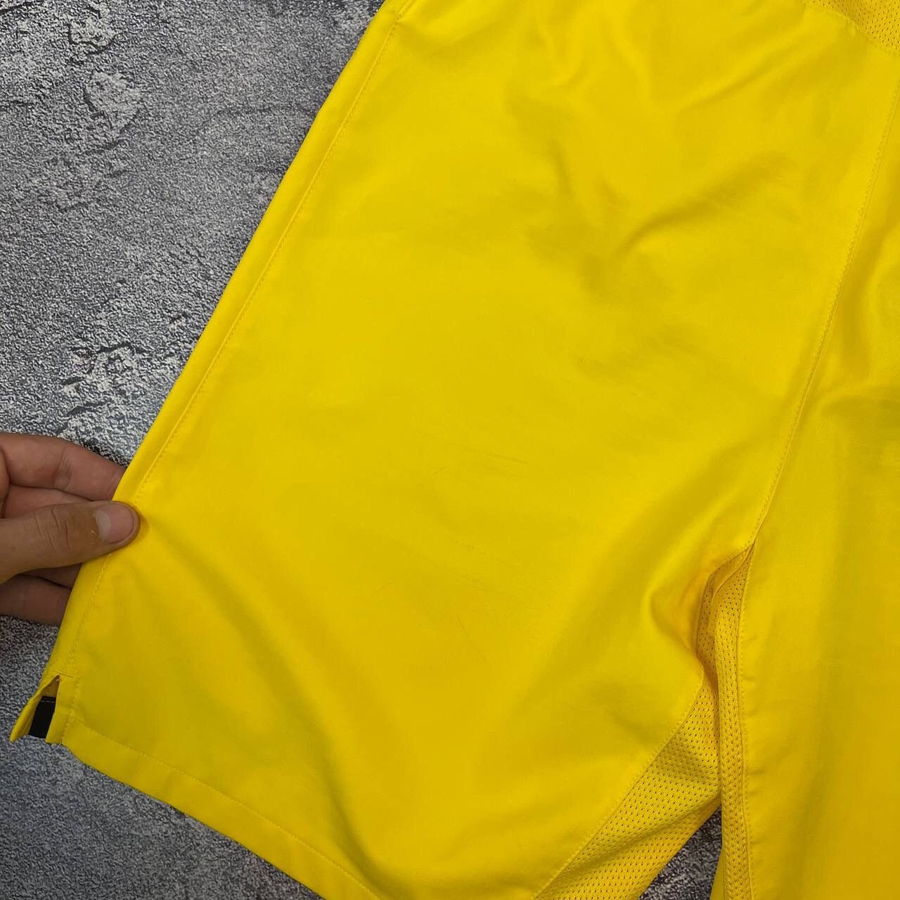 Nike Vintage Yellow Nike Fc Barcelona Away 2012/2013 Shorts Size US 31 - 2 Thumbnail