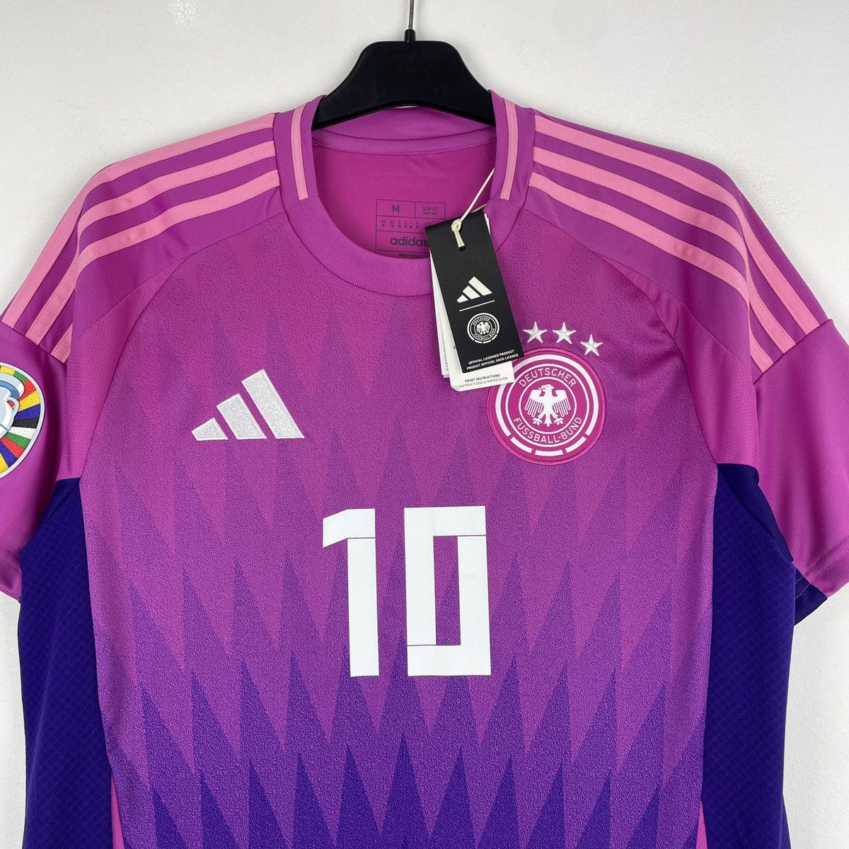 Adidas Germany Jamal Musiala Adidas Pink Jersey Euro 2024 size M Size US M / EU 48-50 / 2 - 3 Thumbnail