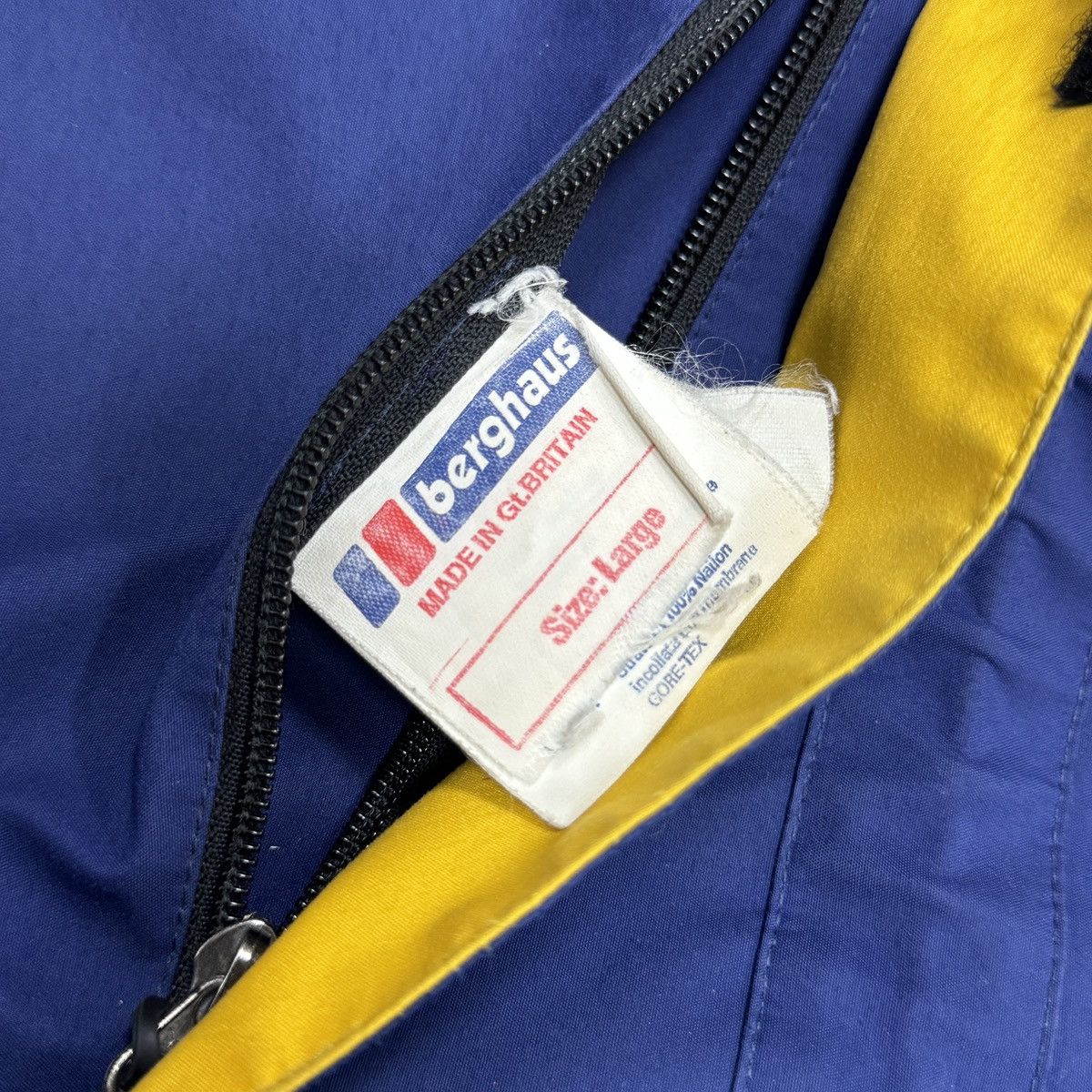 Berghaus Vintage Berghaus Extrem 7000 Gore-Tex Fabric Coat Jacket 90s Size US L / EU 52-54 / 3 - 15 Thumbnail