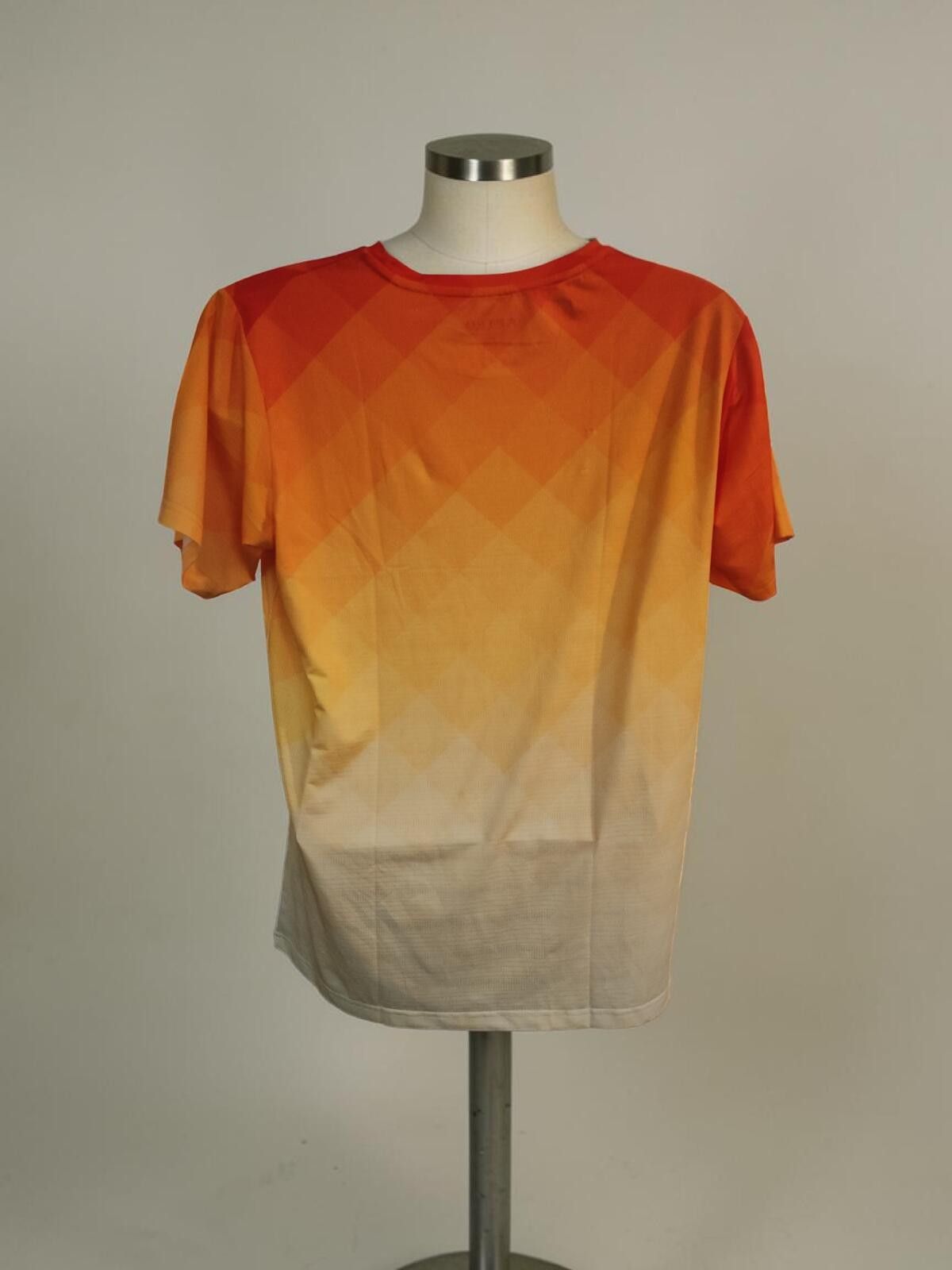 Other APTRO Dri-FIT Short Sleeve Top - Medium - Gradient Orange to Size US M / EU 48-50 / 2 - 5 Thumbnail