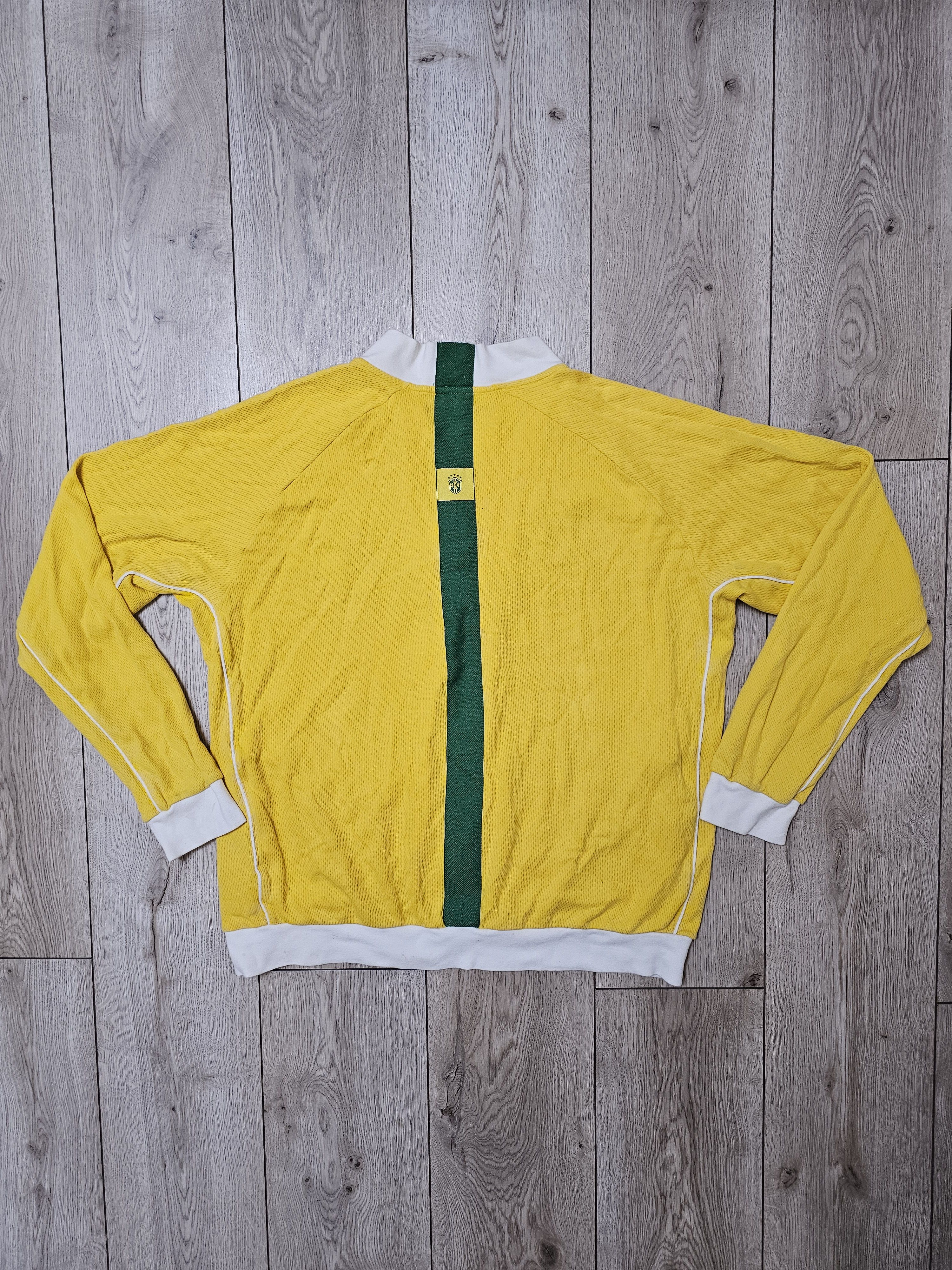 Nike BRAZIL VINTAGE TRAINING FOOTBALL JACKET SOCCER JACKET Size US XL / EU 56 / 4 - 2 Thumbnail