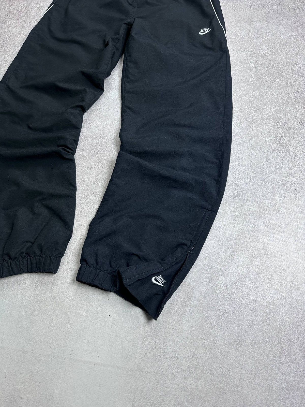 Other Vintage Nike Swoosh Nylon Skepta Y2K TN Pants M Size US 32 / EU 48 - 2 Thumbnail