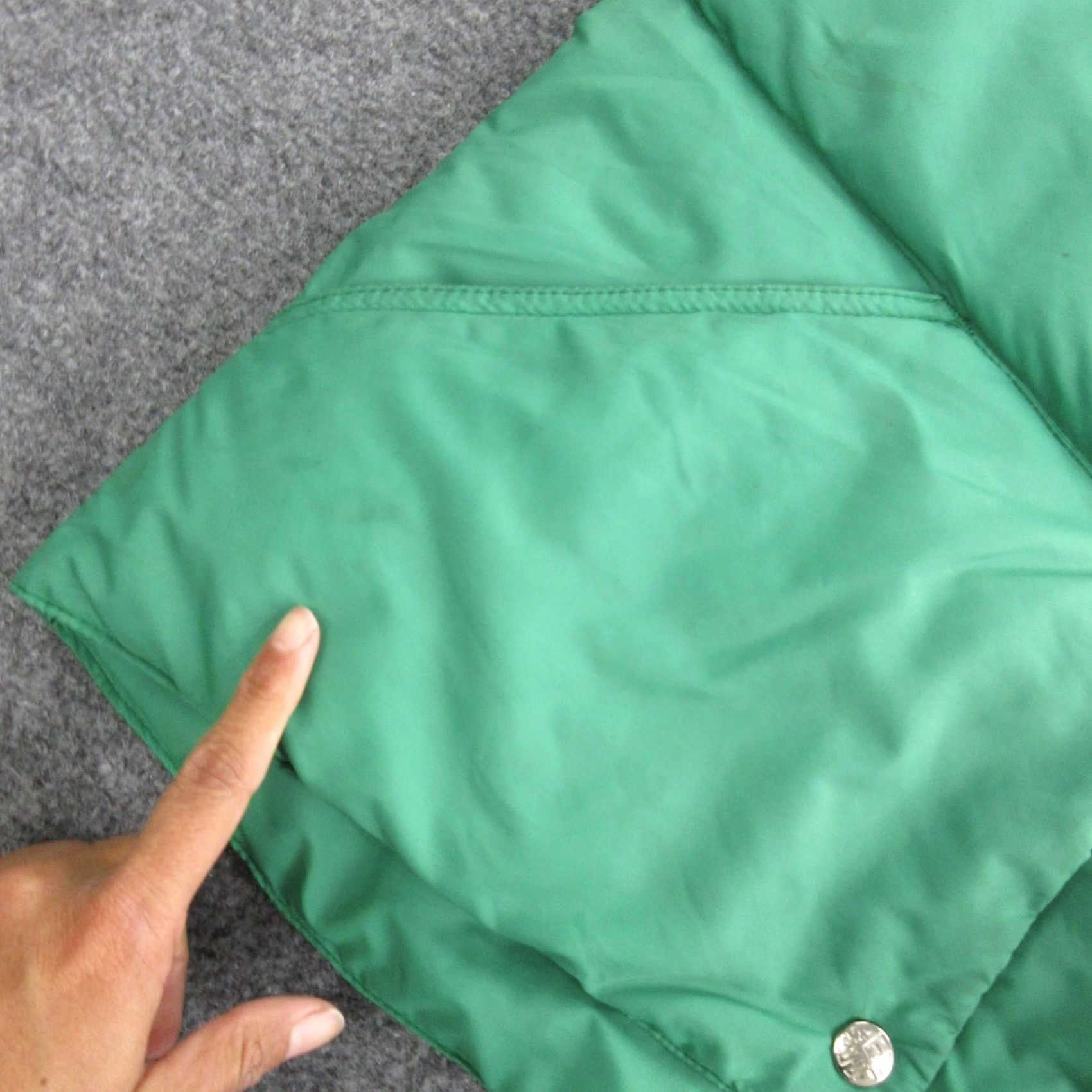 Vintage VINTAGE REI Co-op Puffer Vest Womens Small Green Goose Down Snap High Neck 70s Size S / US 4 / IT 40 - 4 Thumbnail