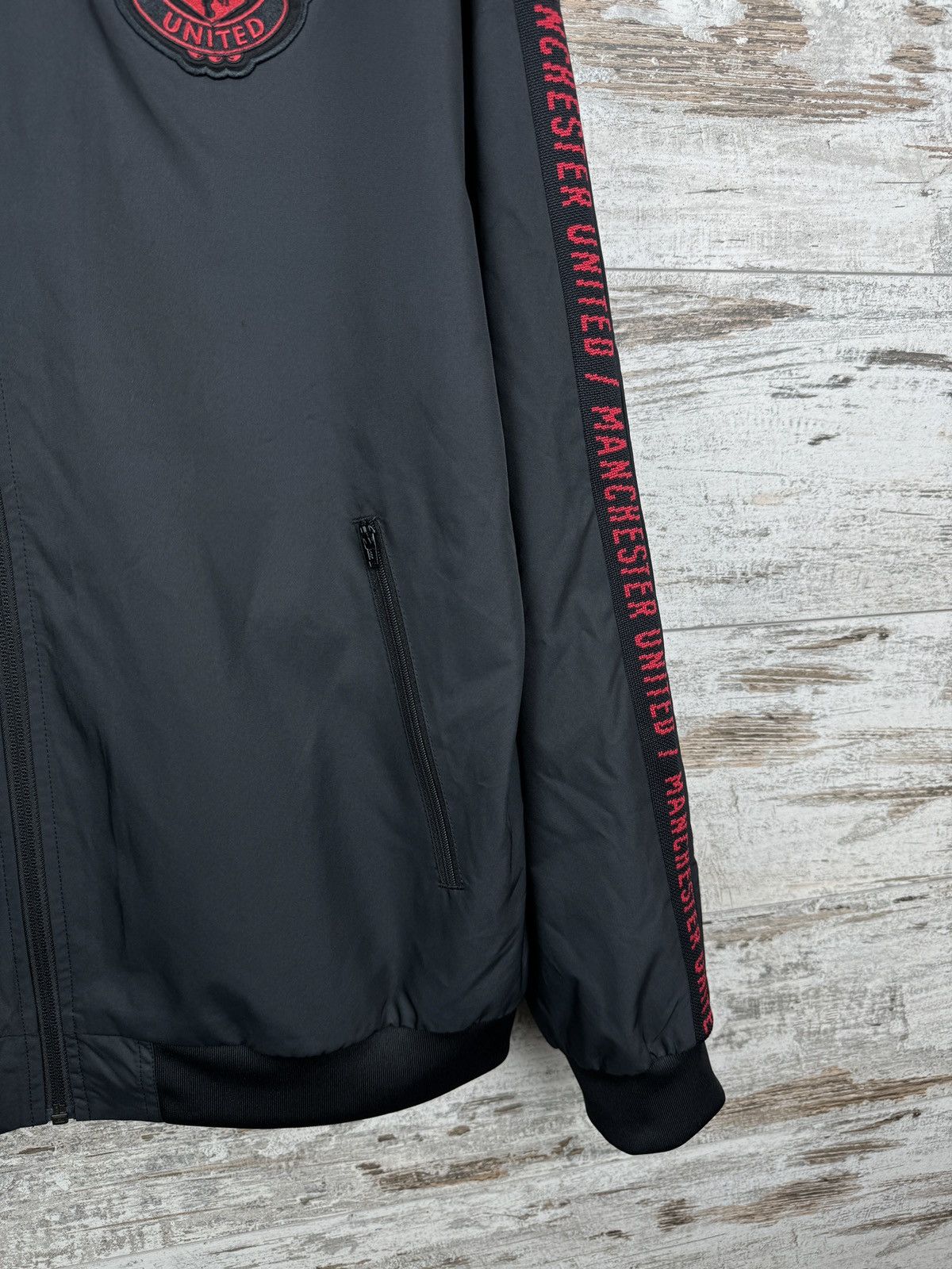 Adidas × Vintage Mens Vintage Adidas Manchester United track jacket Olympic Size US L / EU 52-54 / 3 - 5 Thumbnail