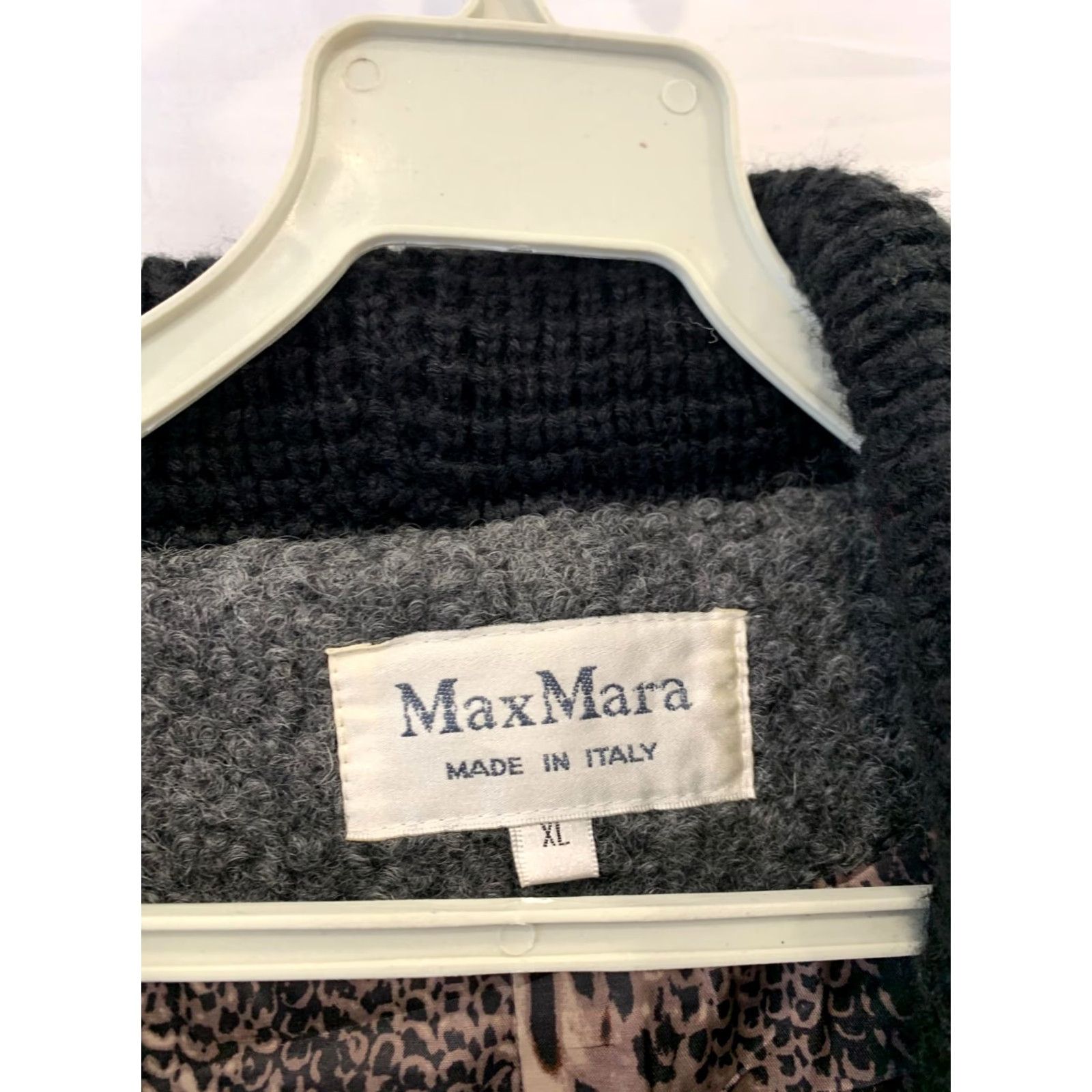 Max Mara VINTAGE Max Mara Coat Women XL Gray Oversized Collar Front Button Wool Coat Desginer#155 Size XL / US 12-14 / IT 48-50 - 4 Thumbnail