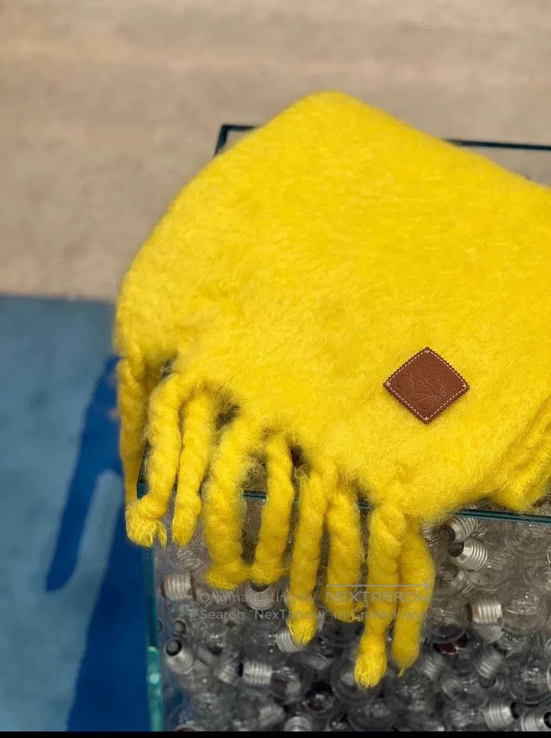 Loewe Loewe size 230*45cm Yellow mohair scarf Size ONE SIZE - 4 Thumbnail