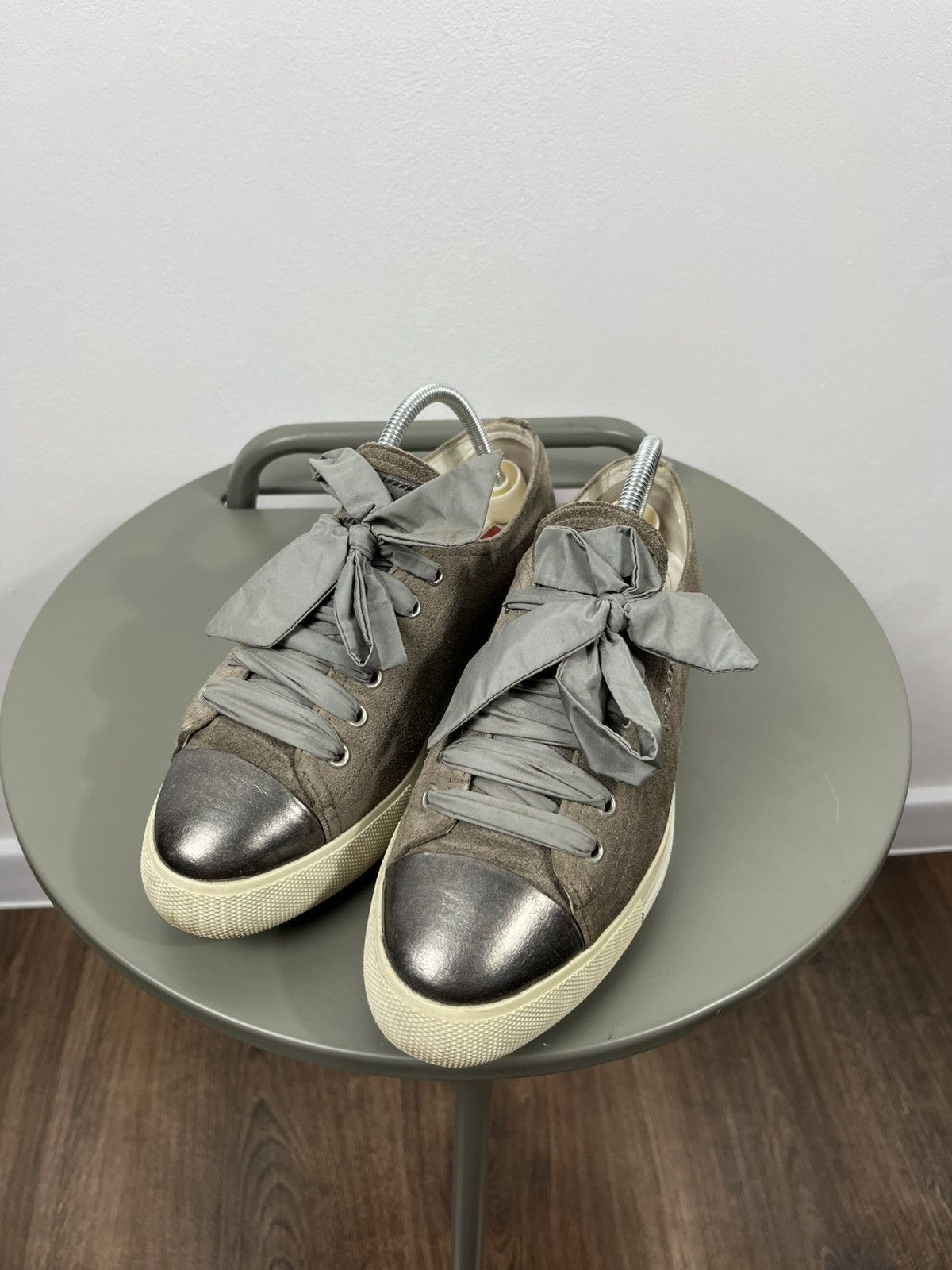 Prada Prada Suede Sneakers Bow Laces Cap Toe Women’s Size 36 Size US 6 / IT 36 - 5 Thumbnail