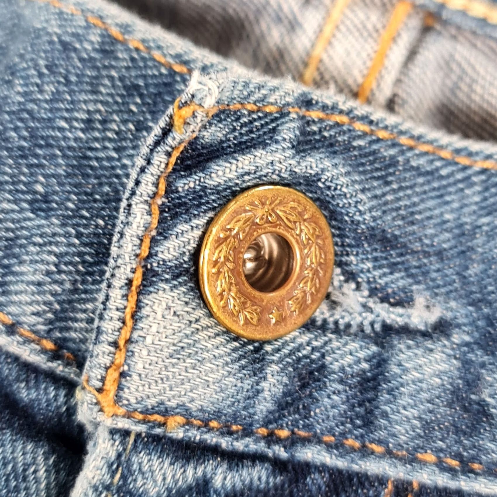 Levi's Levi's Womens Jeans Blue W33 L35 Regular Straight Distressed 5-Pocket USA Made In USA Zip Fly 100% Cotton Hands Made No Size 24" / US 00 / IT 34 - 3 Thumbnail