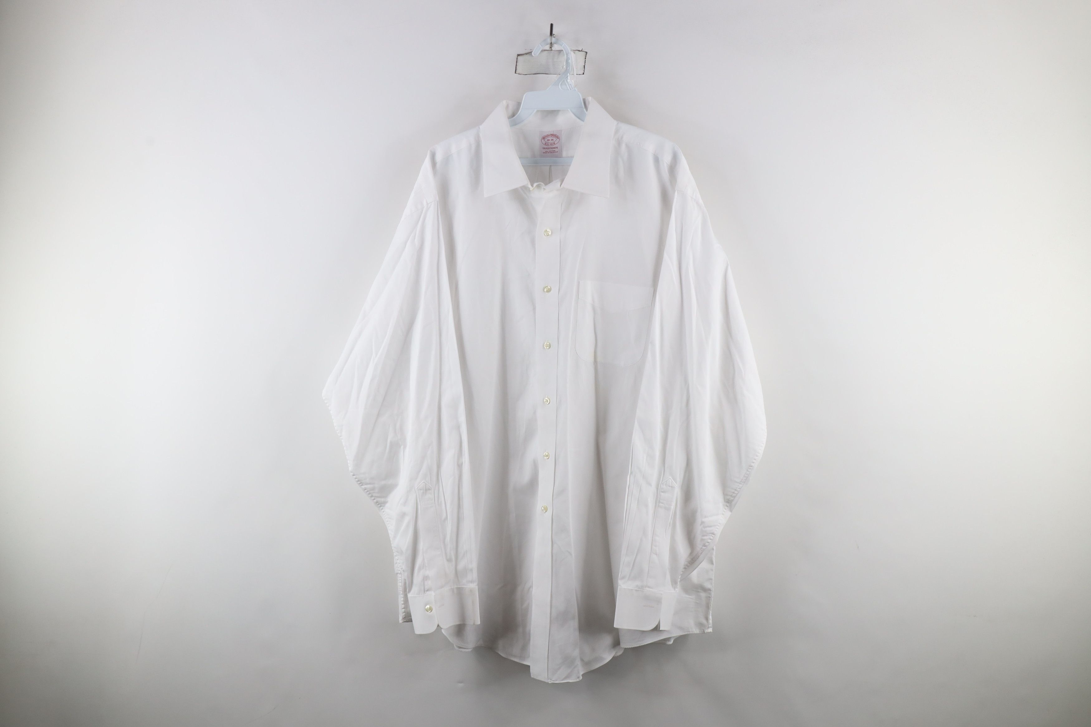 Brooks Brothers × Vintage Vintage 90s Brooks Brothers Fit Cotton Button Shirt White Size US L / EU 52-54 / 3 - 1 Thumbnail