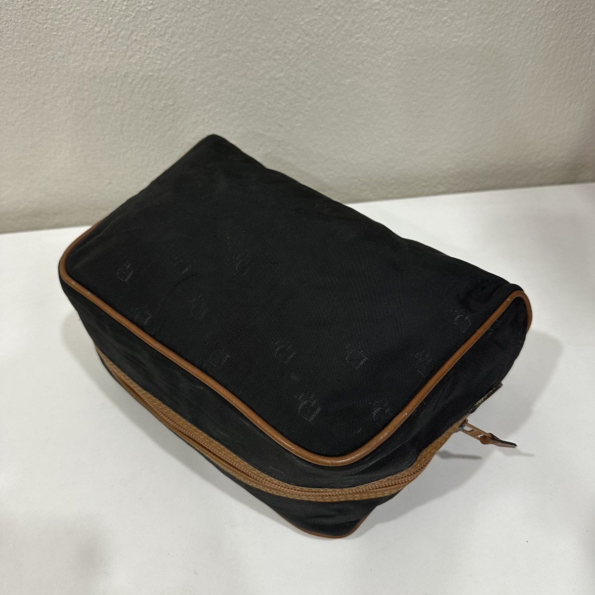Christian Dior Monsieur ‼️YES‼️ VINTAGE CHRISTIAN DIO BAGAGES POUCH MAKE UP BAG Size ONE SIZE - 4 Thumbnail