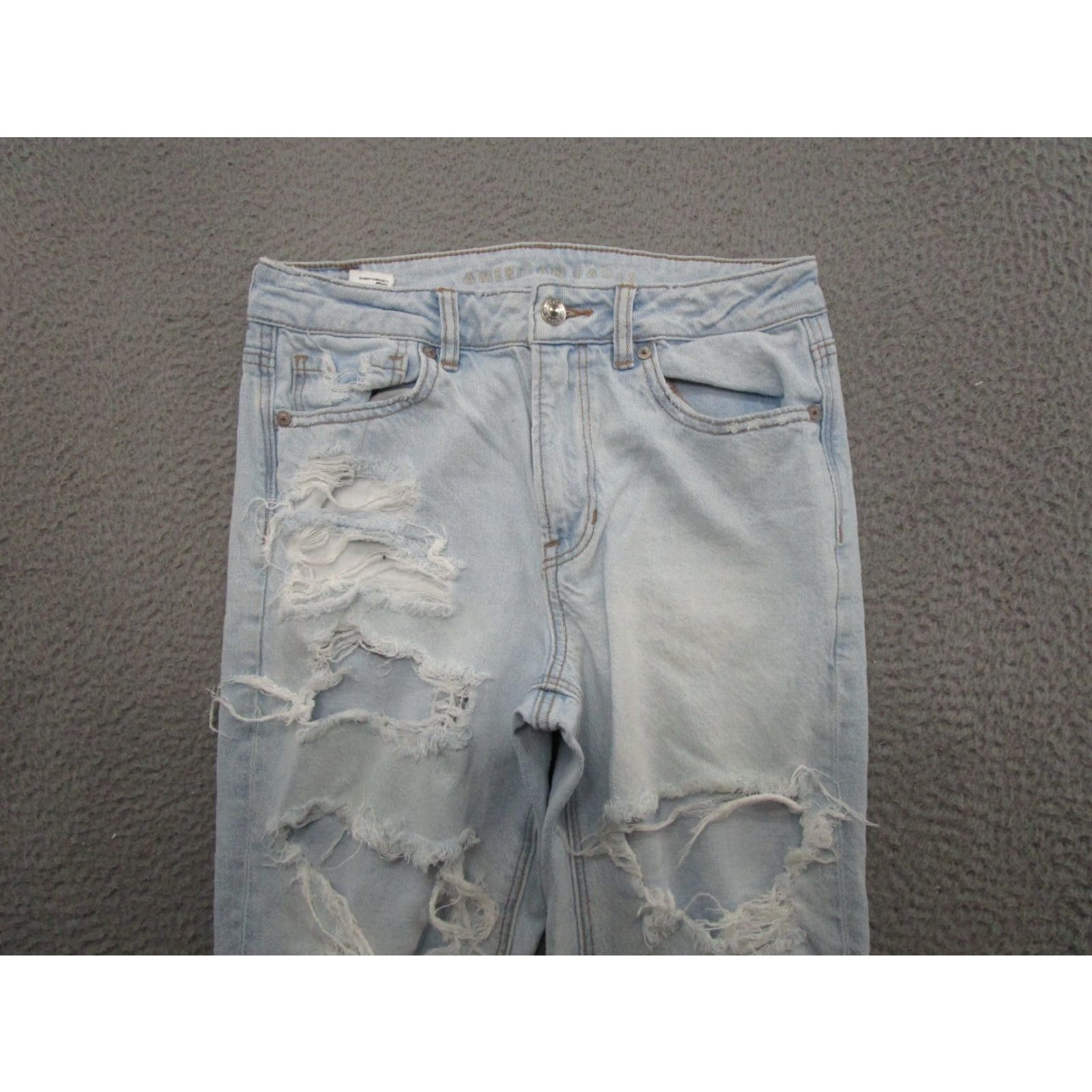 American Eagle Outfitters American Eagle Outfitters Mom Jeans Light Wash Stretch Size 6 Blue Distressed Trashed Style Women Shoes? Size 28" / US 6 / IT 42 - 3 Thumbnail