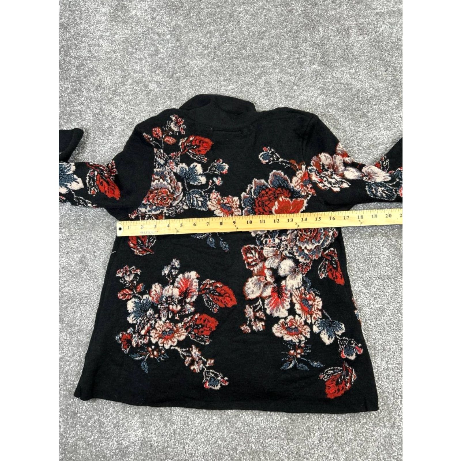 Vintage Moulinette Soeurs Sweater Womens XS Black Floral Knit Cardigan Open Front Cotton V-Neck Long Sleeve Winter Fall Spring Mens, Womens Size XS / US 0-2 / IT 36-38 - 5 Thumbnail