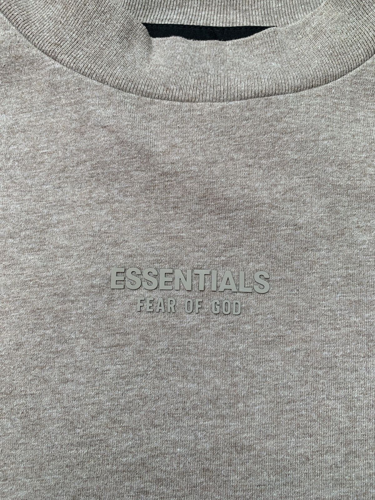 Fear of God FEAR OF GOD ESSENTIALS Logo-embossed Tee T Shirt Oversized Size US S / EU 44-46 / 1 - 4 Thumbnail