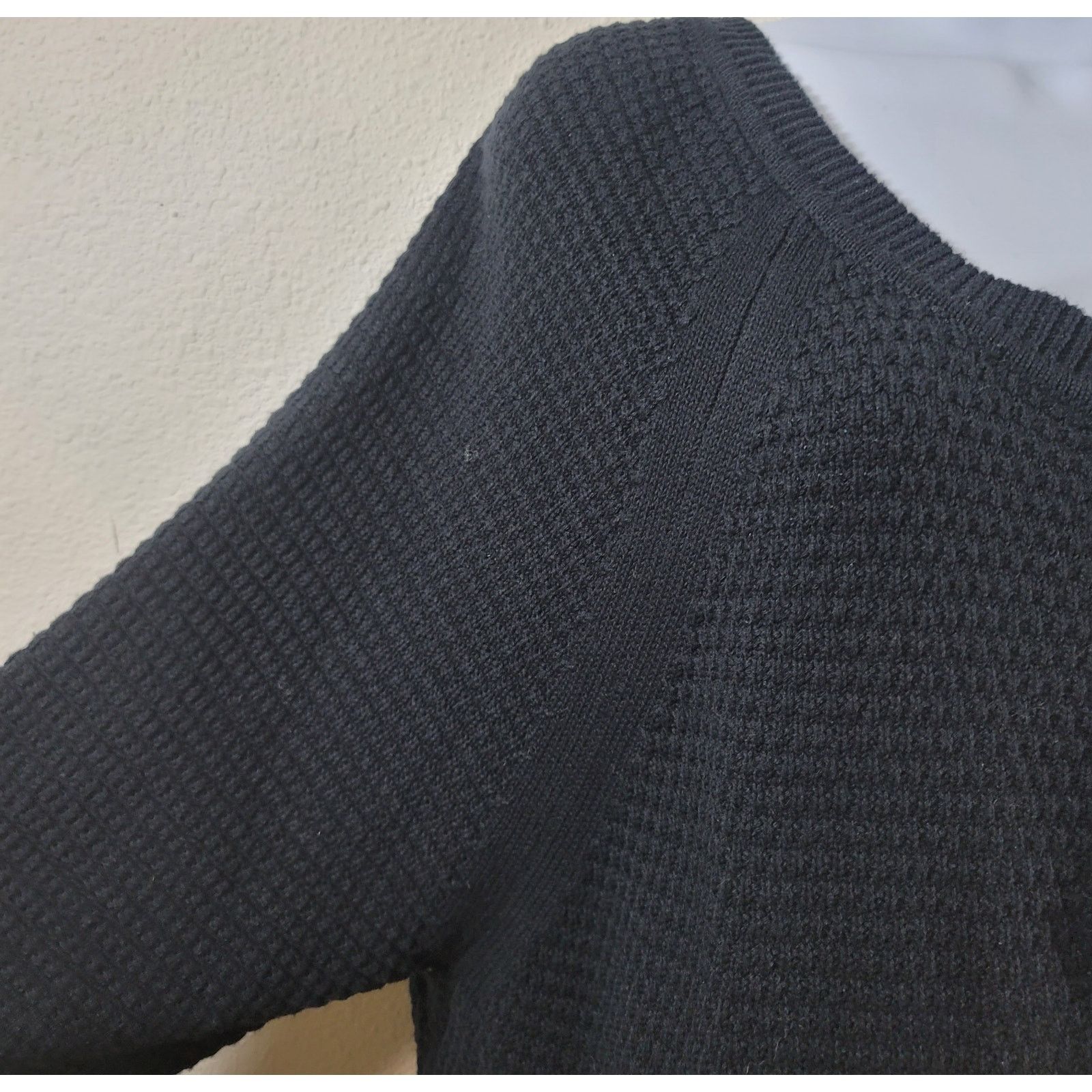 Other Black Waffle Knit V Neck 3 Button Henley Sweater XL Soft Size XL / US 12-14 / IT 48-50 - 3 Thumbnail