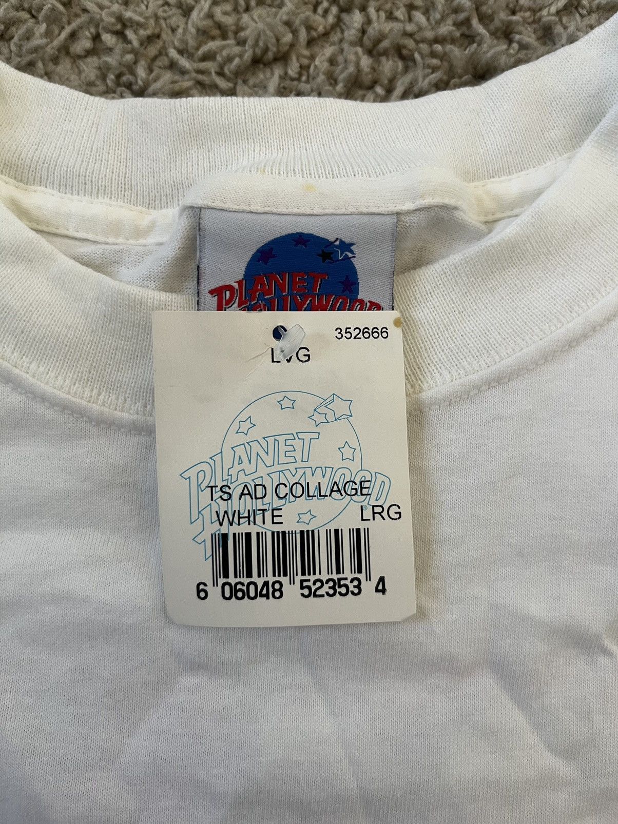 Vintage Vintage 1991 Planet Hollywood Tee Size US L / EU 52-54 / 3 - 5 Thumbnail