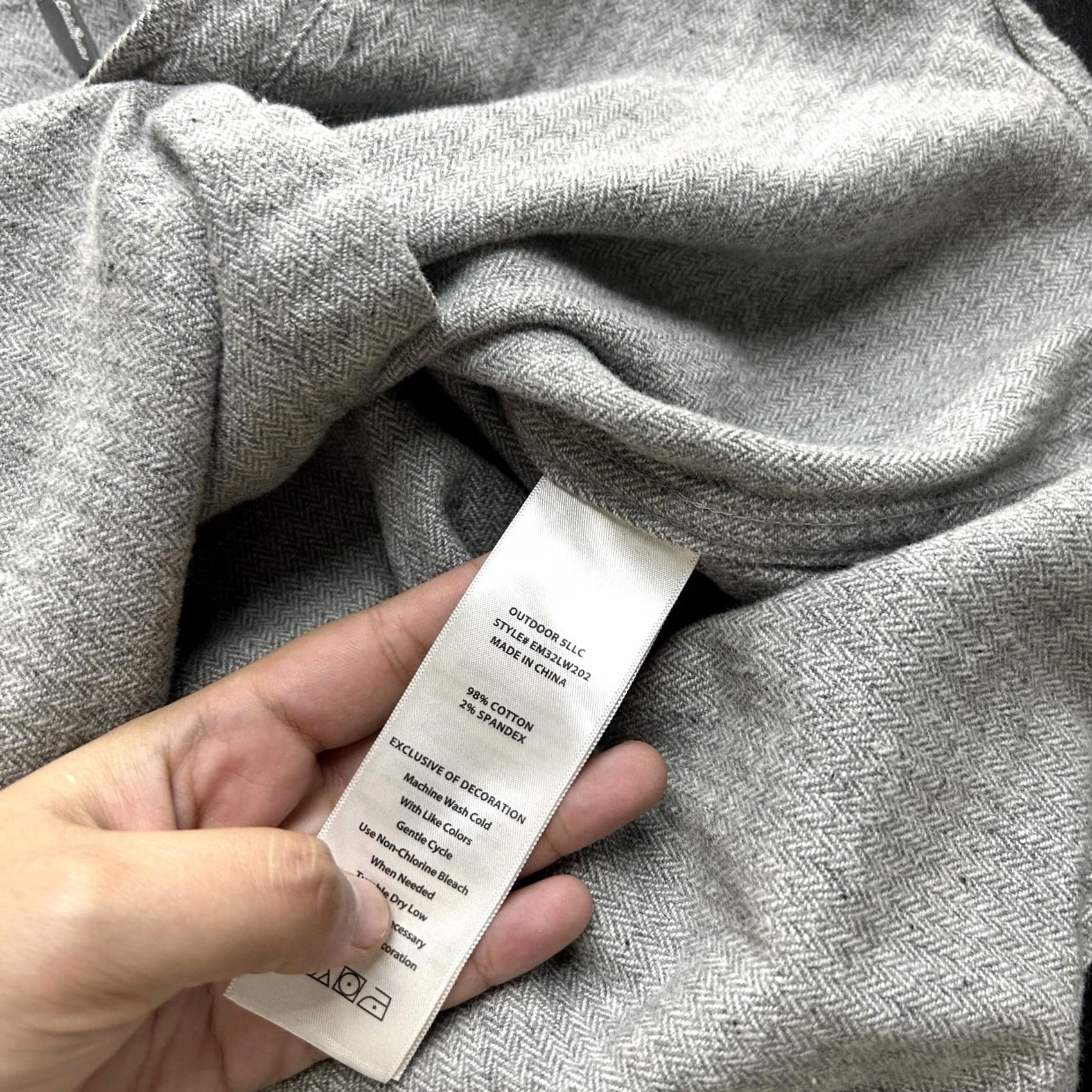 Eddie Bauer Eddie Bauer Shirt Mens Medium Gray Herringbone Long Sleeve Button Up Stretch Size US M / EU 48-50 / 2 - 3 Thumbnail