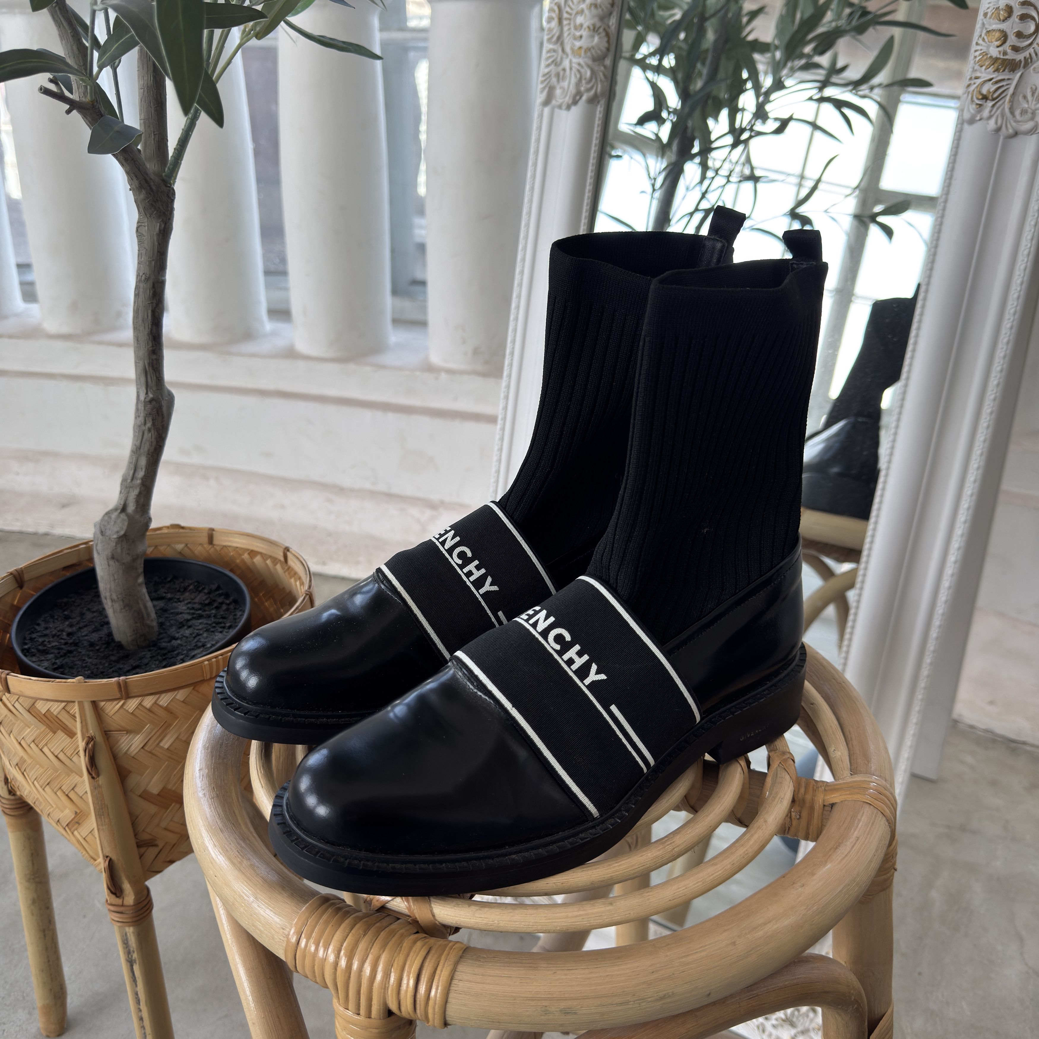 Givenchy Givenchy Paris George V Black Sock Knit Leather Boots EU 41 Size US 8 / EU 41 - 1 Thumbnail