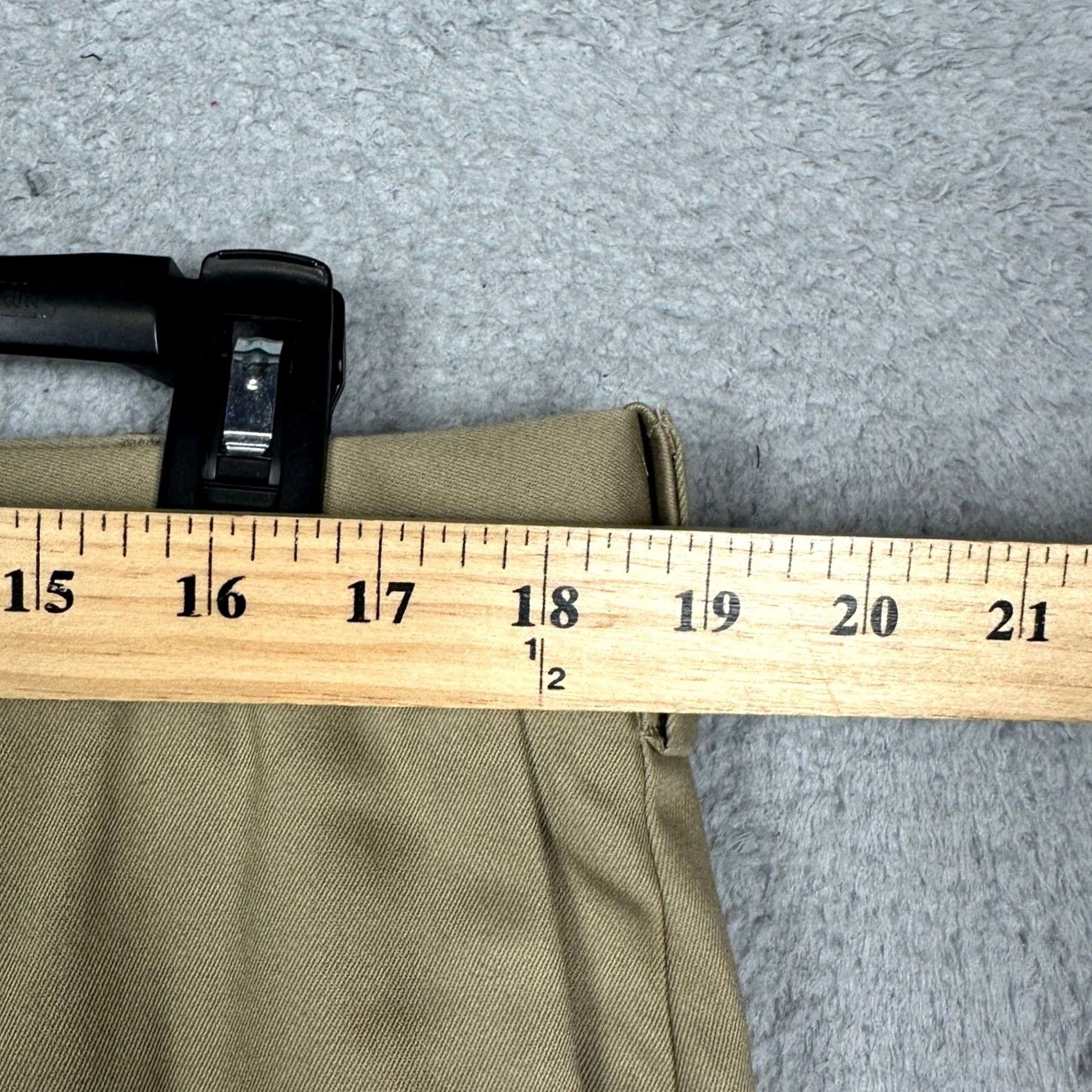 Croft & Barrow Croft & Barrow Pants Mens 36X30 Khakis Flat Front Classic Fit Stretch Beige Chino Trousers Business Casual Workwear Size US 36 / EU 52 - 5 Thumbnail