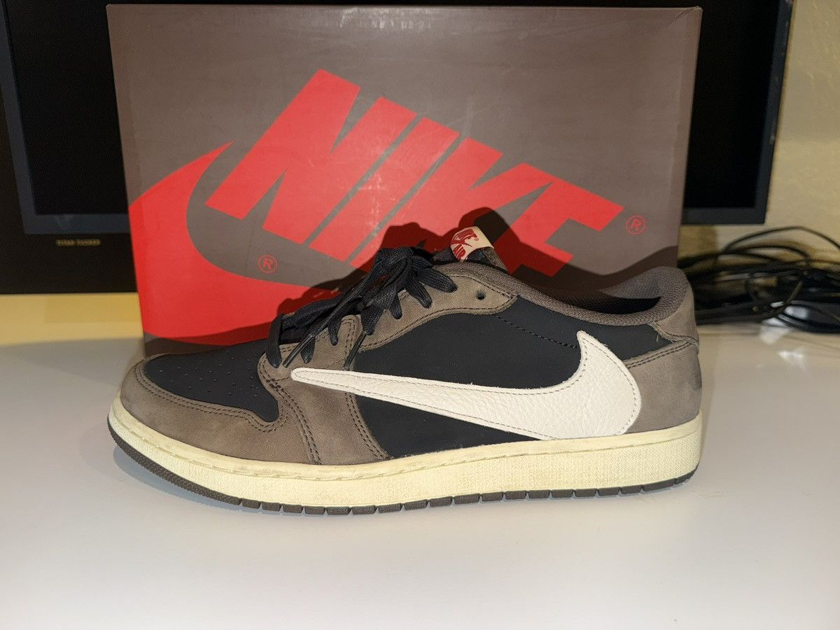 Nike × Travis Scott Nike Air Jordan 1 Low OG SP Travis Scott Mocha Size 12.5 Size US 12.5 / EU 45-46 - 1 Thumbnail
