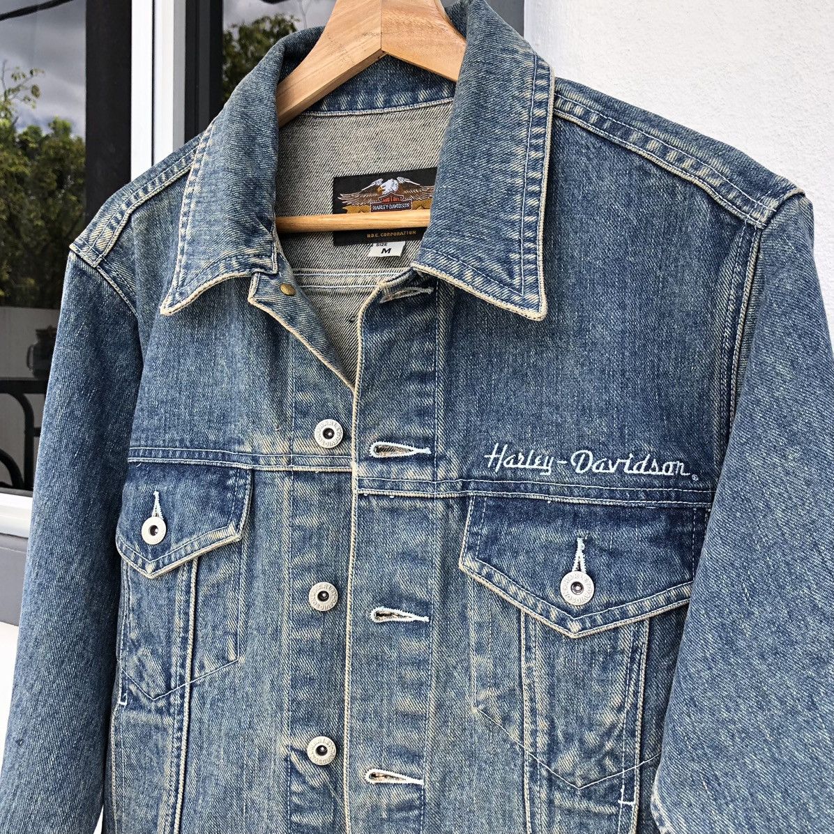 Harley Davidson Vintage Harley Davidson Patch Logo Denim Trucker Jacket Size US M / EU 48-50 / 2 - 5 Thumbnail