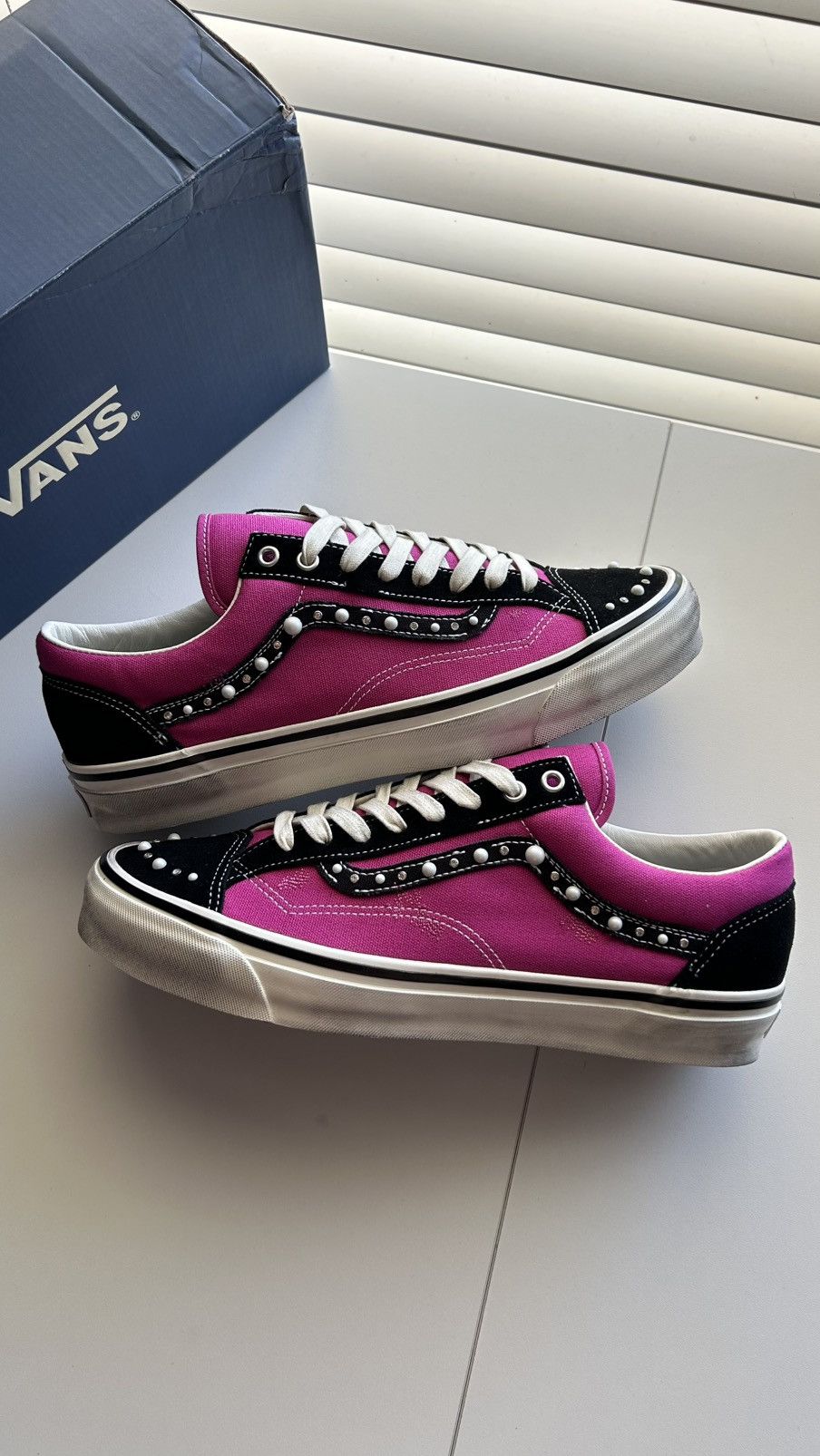Vans Pearlized Vans Size US 12 / EU 45 - 5 Thumbnail