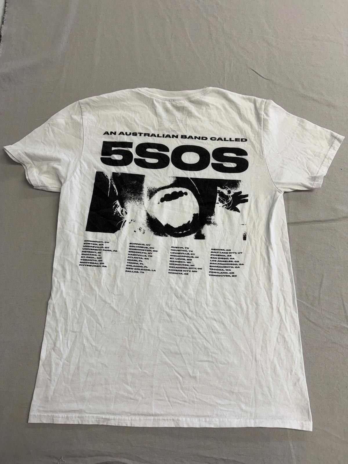 Other 5 Seconds of Summer T-shirt An Australian Band Tour 5SOS -M Size US S / EU 44-46 / 1 - 1 Thumbnail