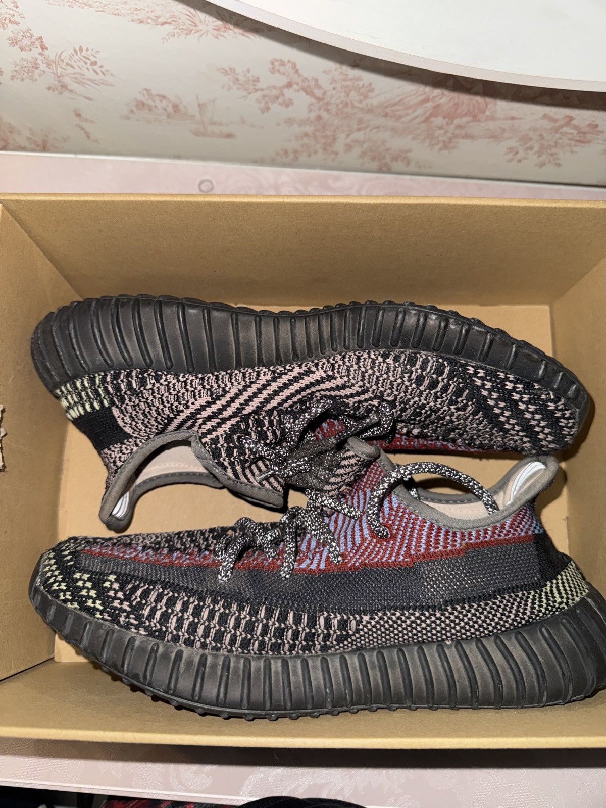 Yeezy Yeezy 350 Boost Size US 7.5 / EU 40-41 - 4 Thumbnail
