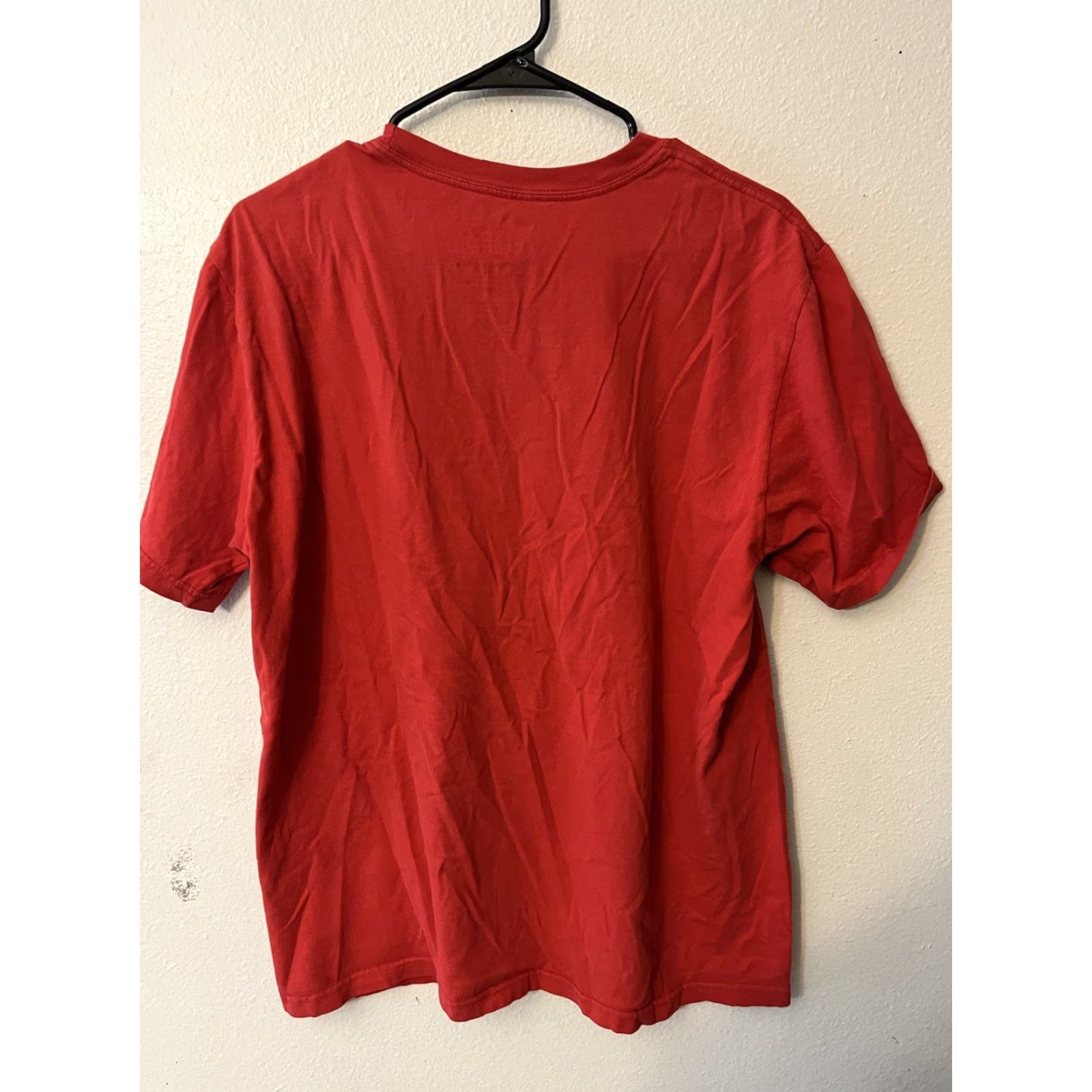 Nike Nike T-Shirt The Nike Tee T-shirt Mens Red Graphic Sz Large Regular Fit Size US L / EU 52-54 / 3 - 2 Thumbnail
