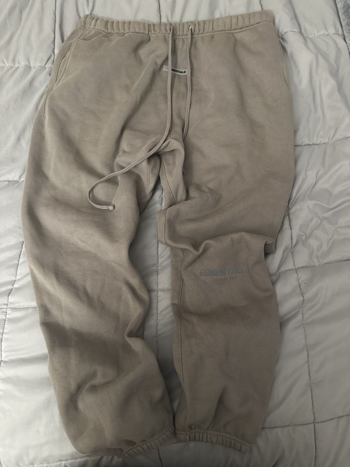 Essentials × Fear of God Fear of God Essentials Sweatpants/lounge pants Size US 38 / EU 54 - 1 Thumbnail
