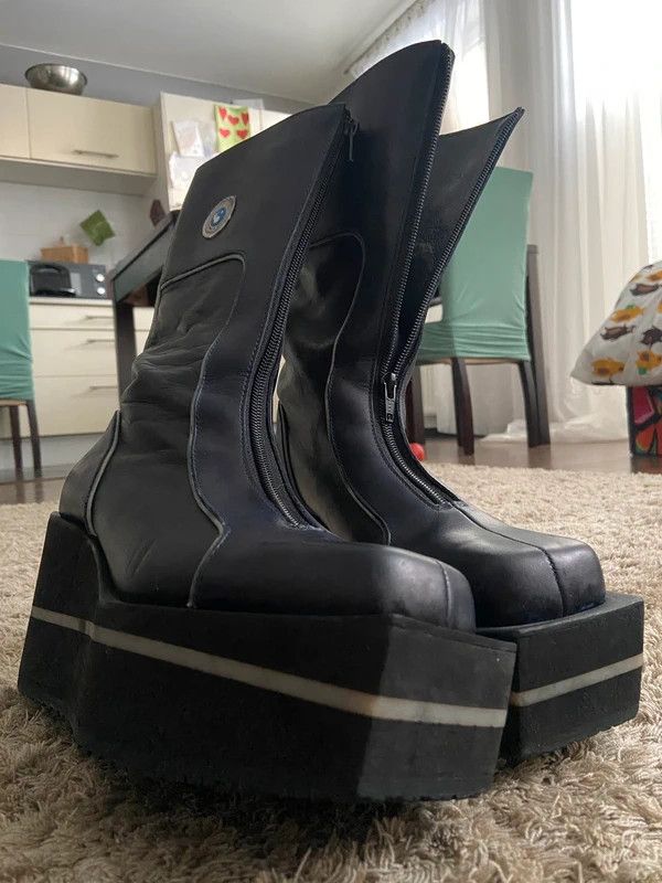 Fotus fotus planet boots Size US 7 / EU 40 - 4 Thumbnail
