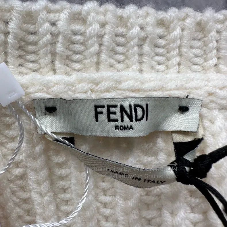 Fendi Fendi White Logo Crewneck Sweater Size XS / US 0-2 / IT 36-38 - 3 Thumbnail