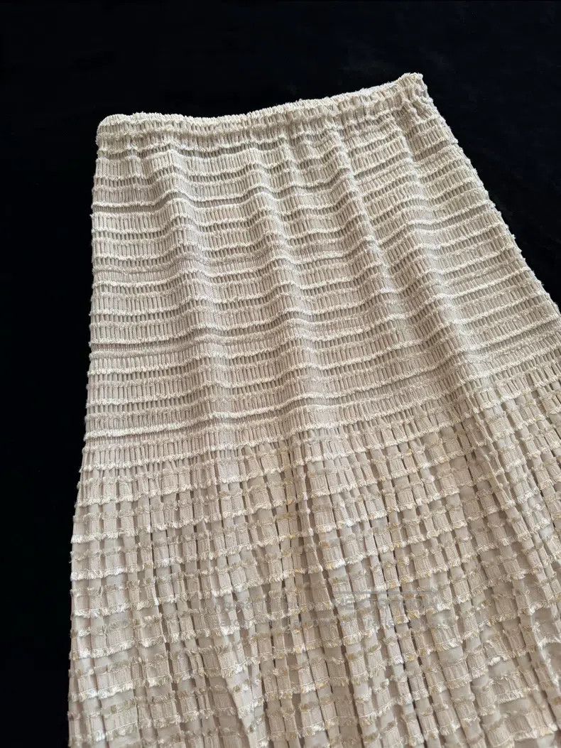 Issey Miyake Issey Miyake Beige Skirt Size 25" / US 0 / IT 36 - 3 Thumbnail