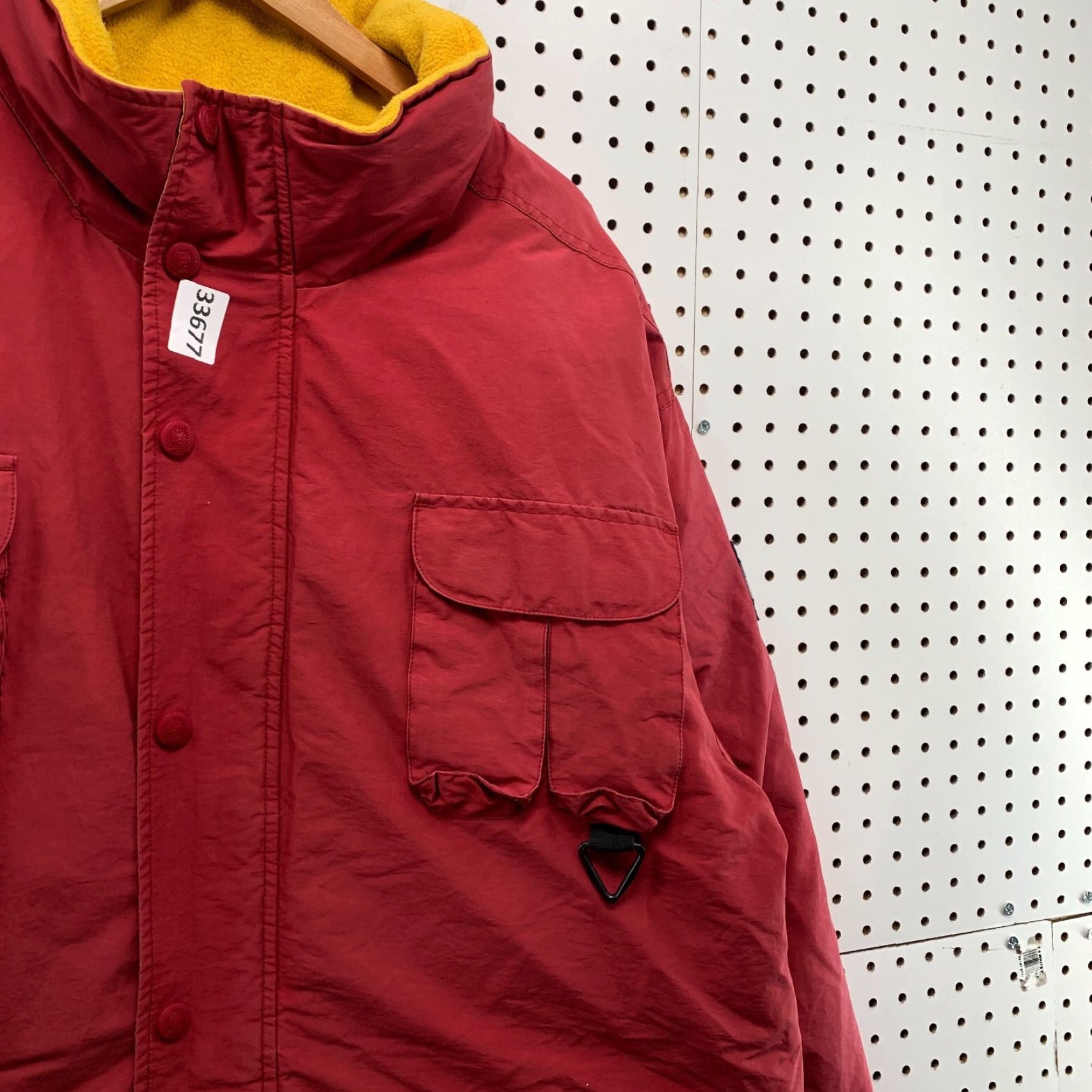 Tommy Hilfiger VINTAGE Tommy Hilfiger Down Puffer Jacket Men XL Red 90s Style Mens Jacket XL Red Tommy Hilfiger Puffer Jacket Mens 90s Size US XL / EU 56 / 4 - 7 Thumbnail