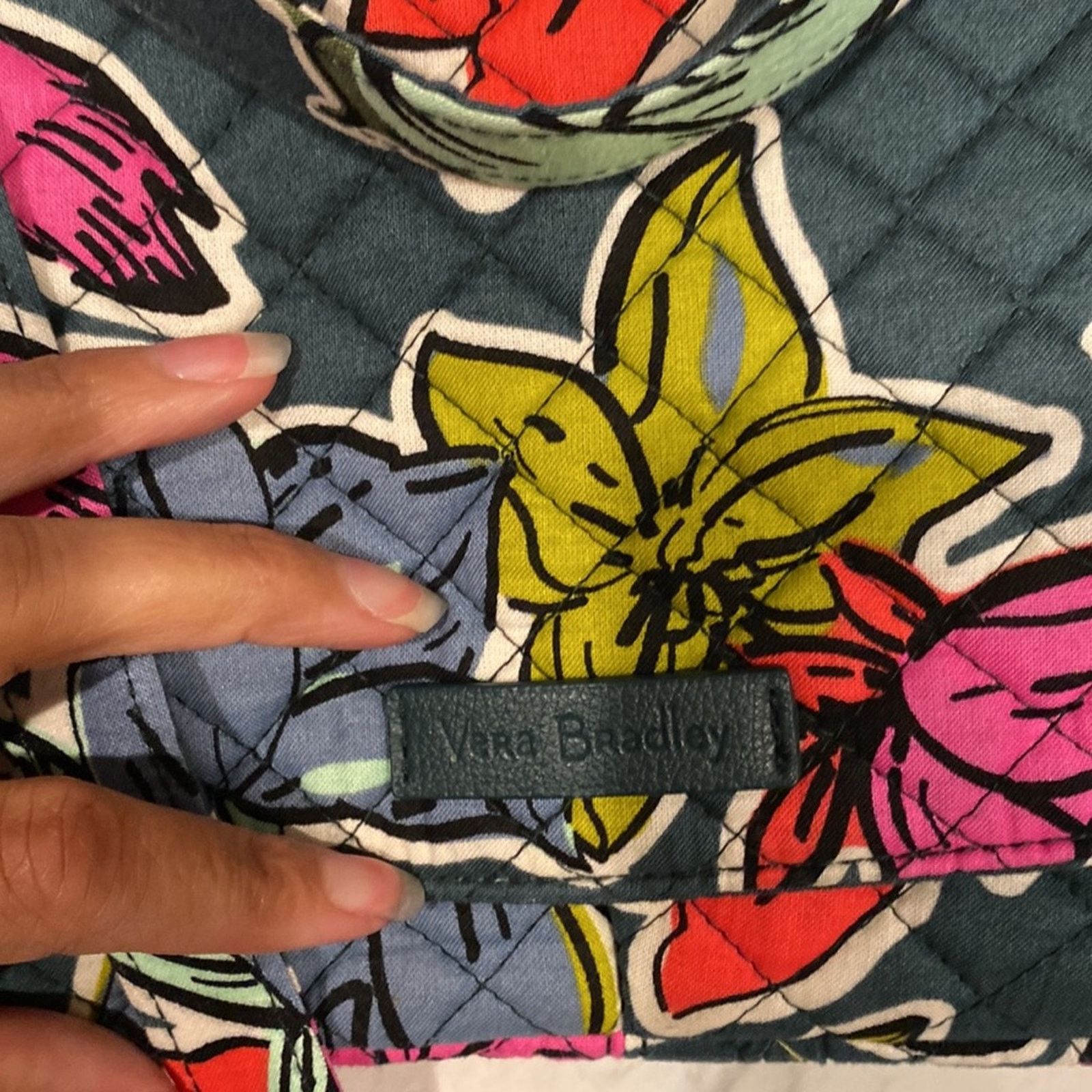 Vera Bradley Vera Bradley Carson Falling Flowers quilted crossbody bag Size ONE SIZE - 15 Thumbnail
