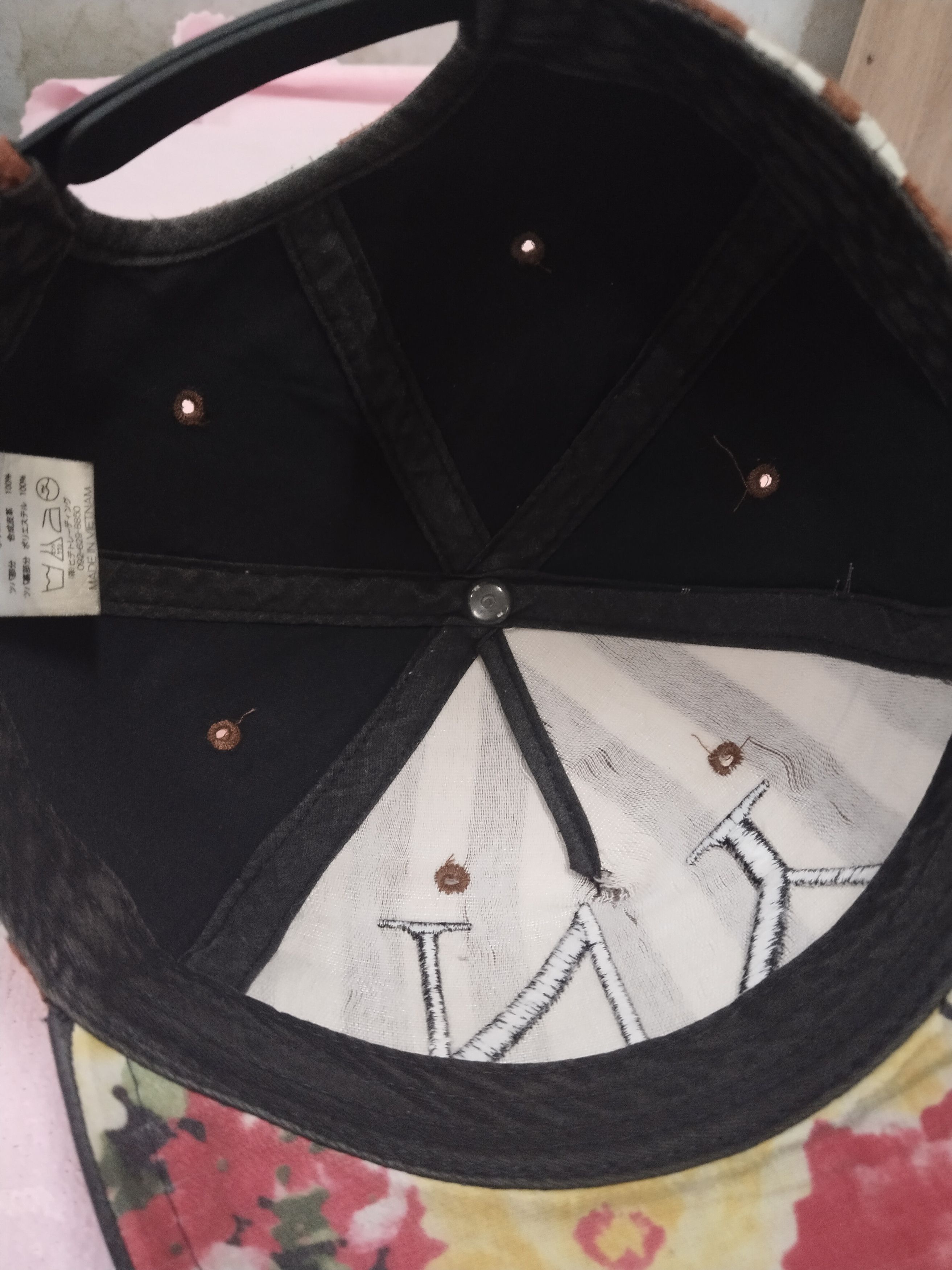 Japanese Brand RARE NY UPSIDE DOWN LETTER SHORT BRIM CAP Size ONE SIZE - 7 Thumbnail