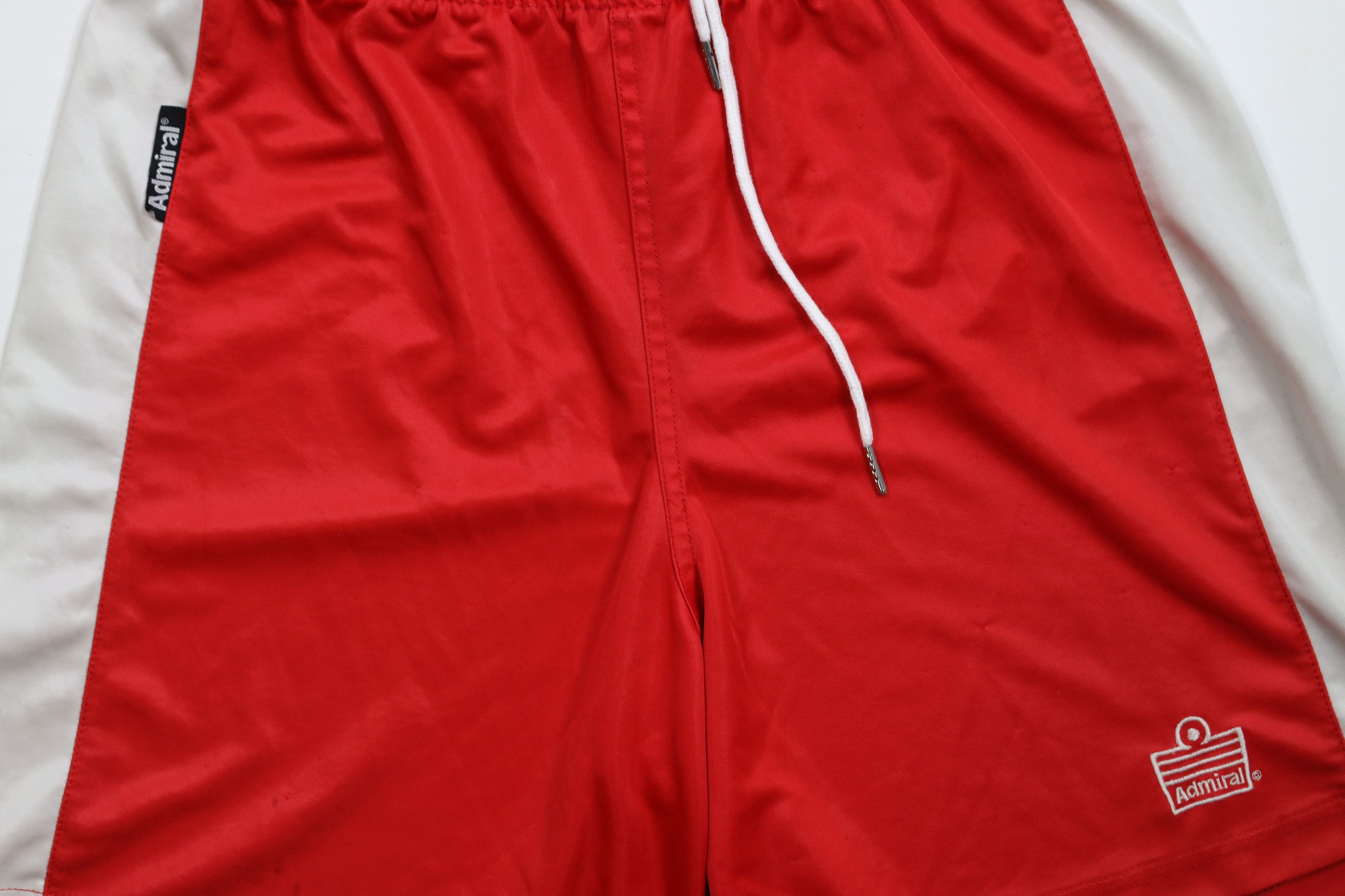 Vintage Vintage 90s Streetwear Running Jogging Soccer Shorts Red Size US 32 / EU 48 - 3 Thumbnail