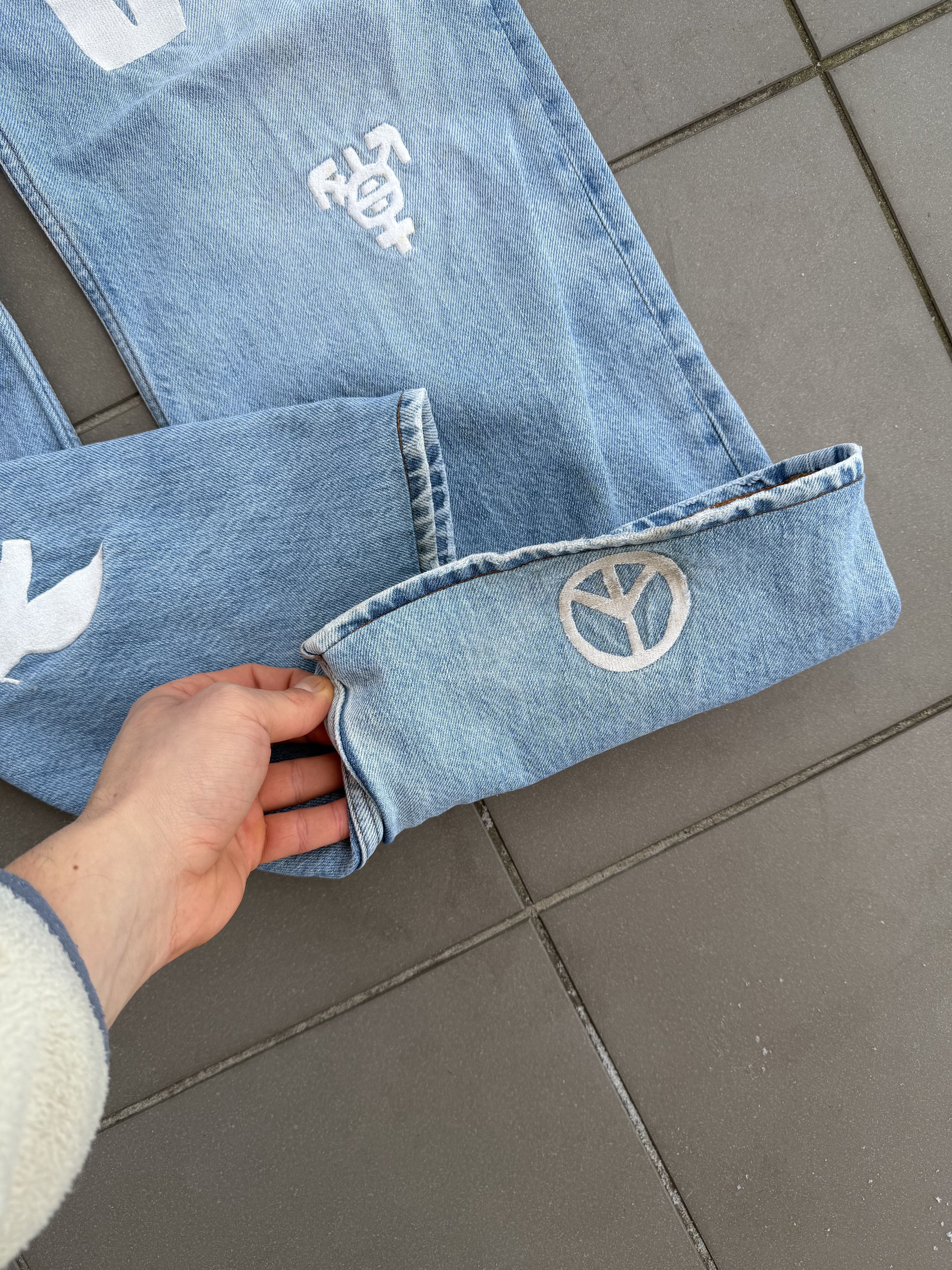 Acne Studios Acne Studios 2021M Light Blue Embroidery hippie denim jeans Size US 29 - 5 Thumbnail