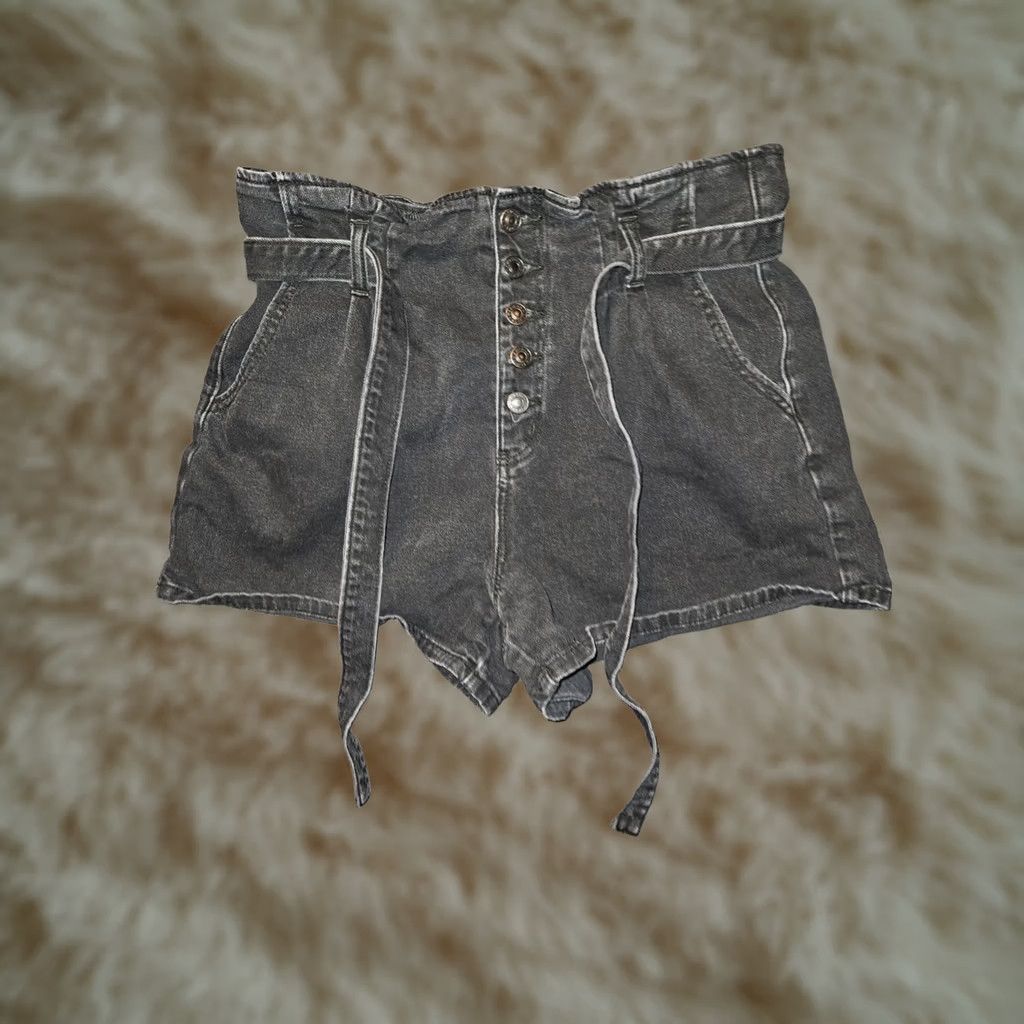 American Eagle Outfitters American Eagle Mom Shorts Women's Black Belted Button Fly Size 12 Preppy Size 34" / US 12 / IT 48 - 1 Thumbnail