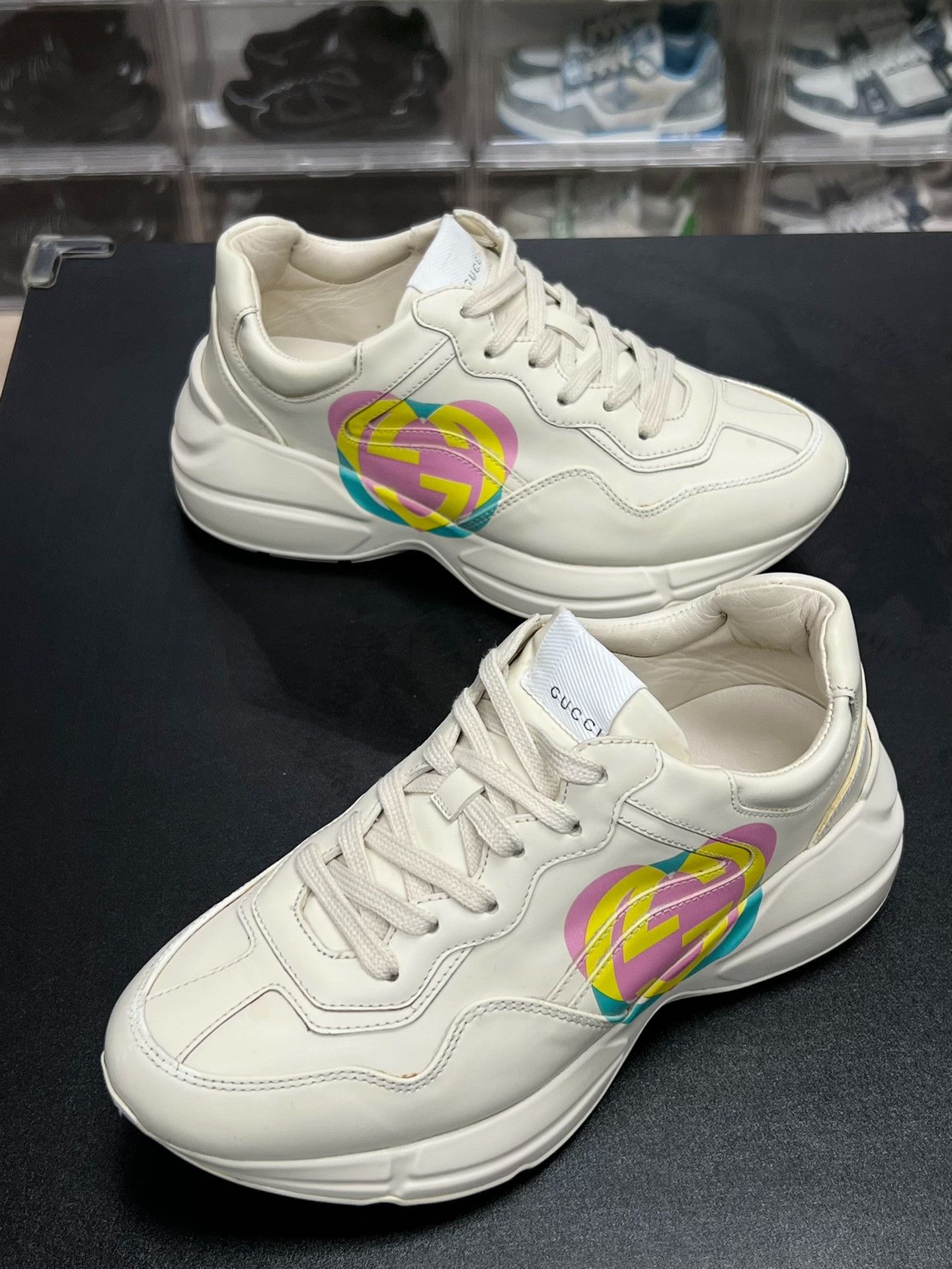 Gucci Gucci Retro White Lowtop Sneakers us_7-5 Women Size US 7.5 / IT 37.5 - 1 Thumbnail