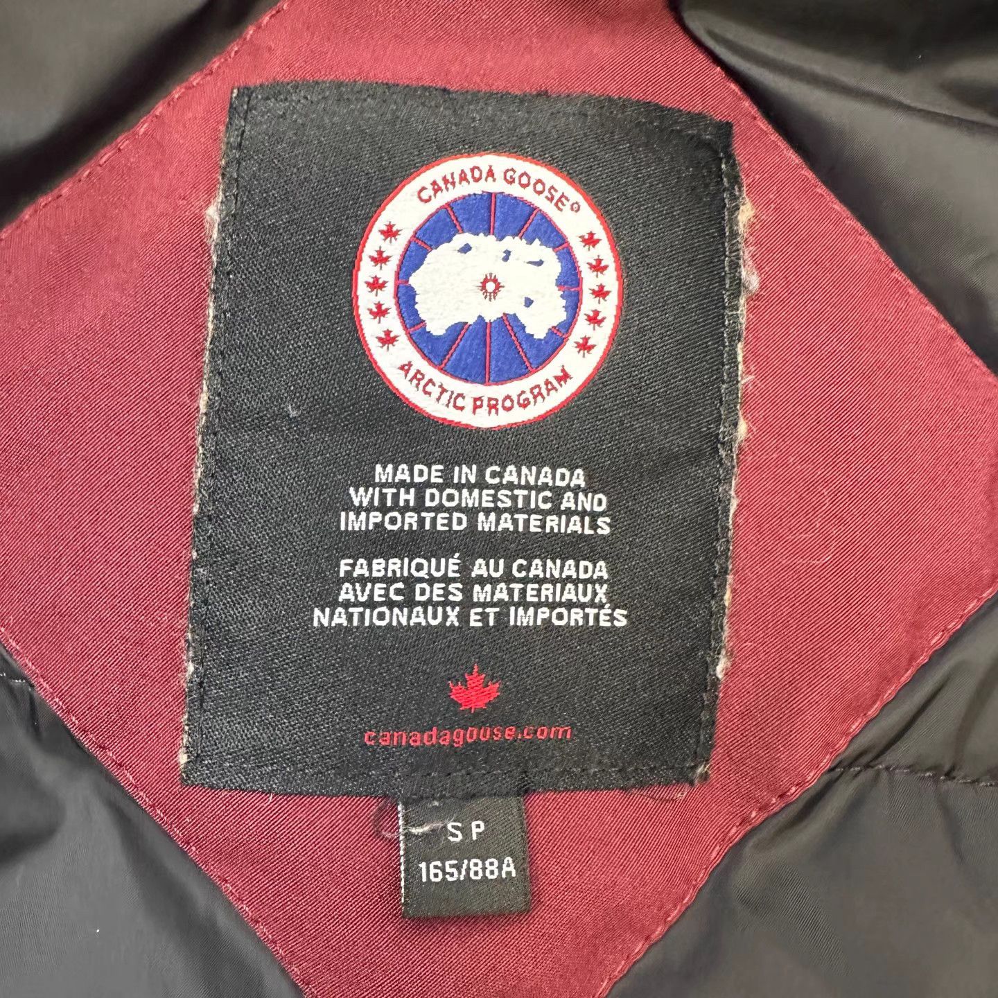 Canada Goose Canada Goose Dark Red Logo Bomber Down Jacket K12 Size US S / EU 44-46 / 1 - 4 Thumbnail