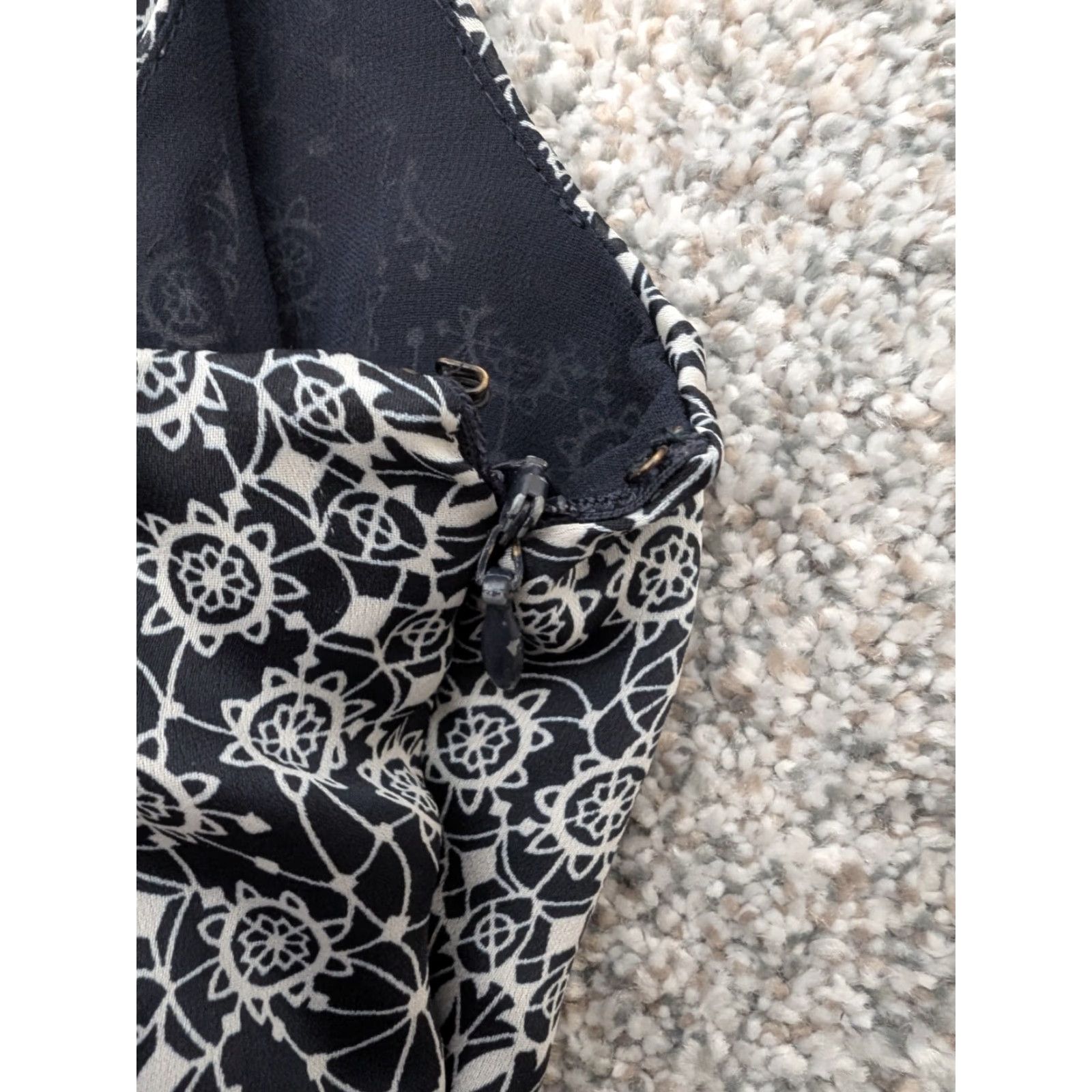 Ann Taylor Ann Taylor LOFT Tank Womens 12 Black White Sleeveless Embellished Geometric Print Beaded Sequin Zipper Scoop Neck Casual Elegant Bohemian Modern Women Size XL / US 12-14 / IT 48-50 - 6 Thumbnail